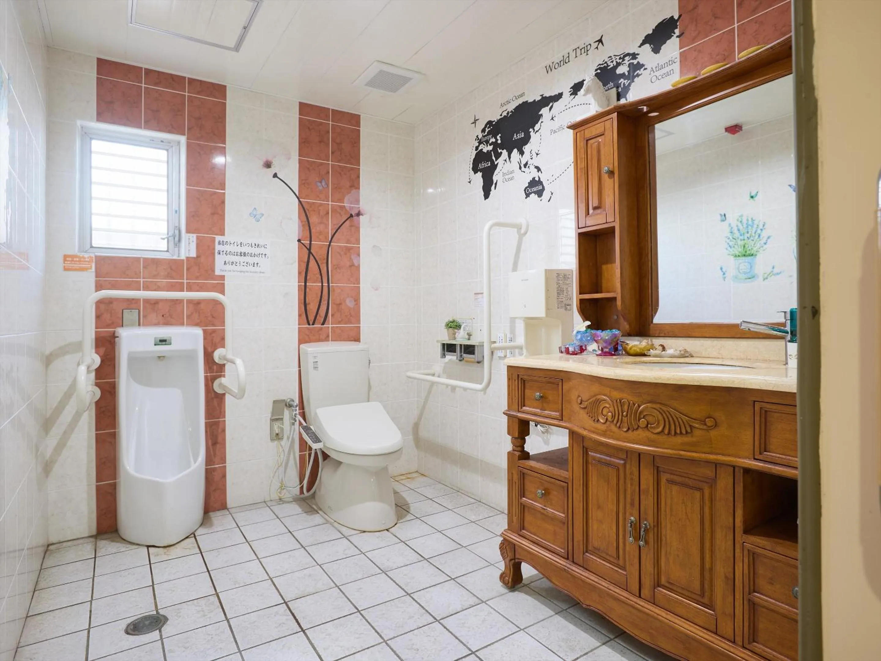 Toilet in Guest House Grand Naha