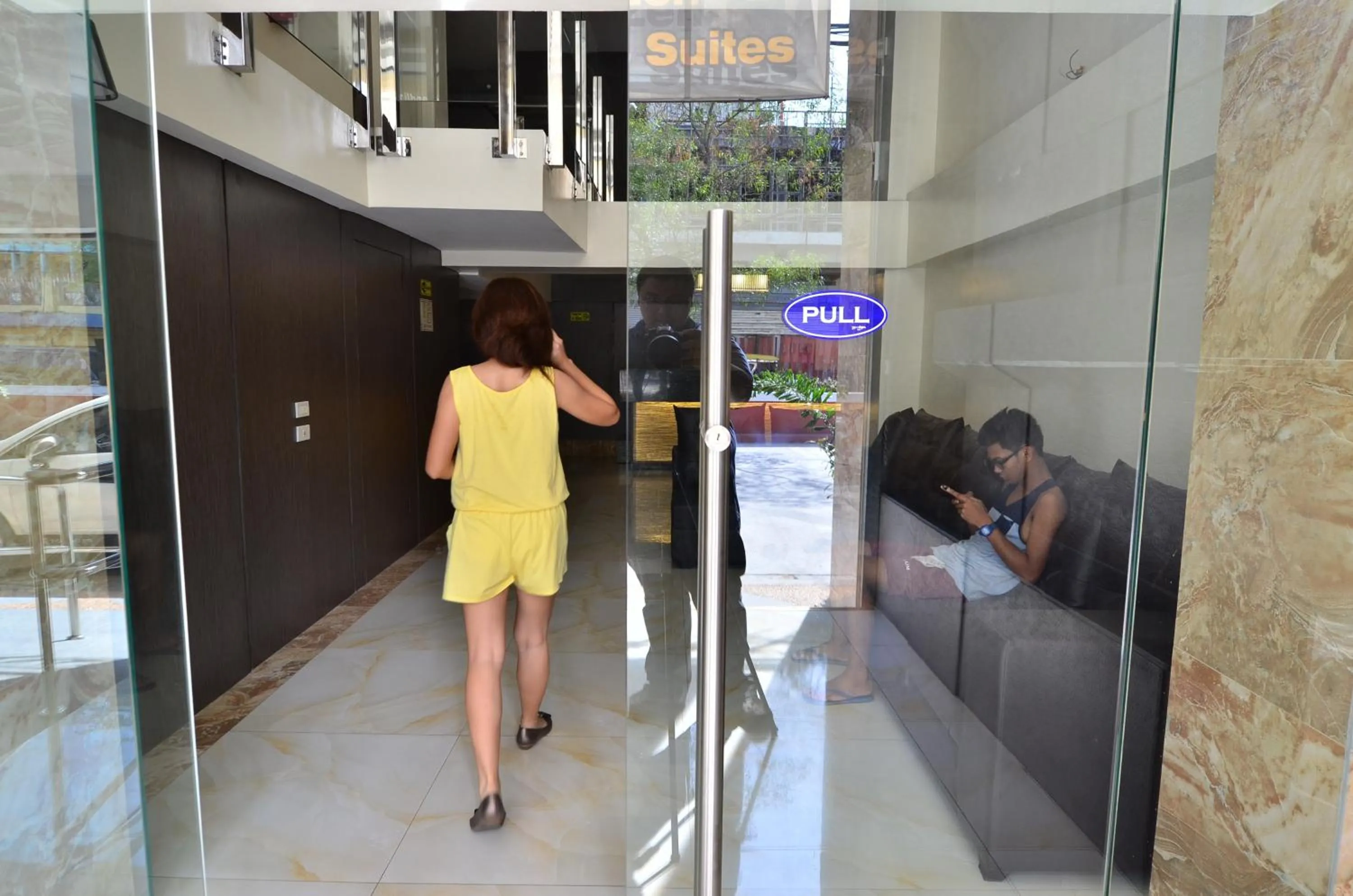 Facade/entrance in Oriental Zen Suites