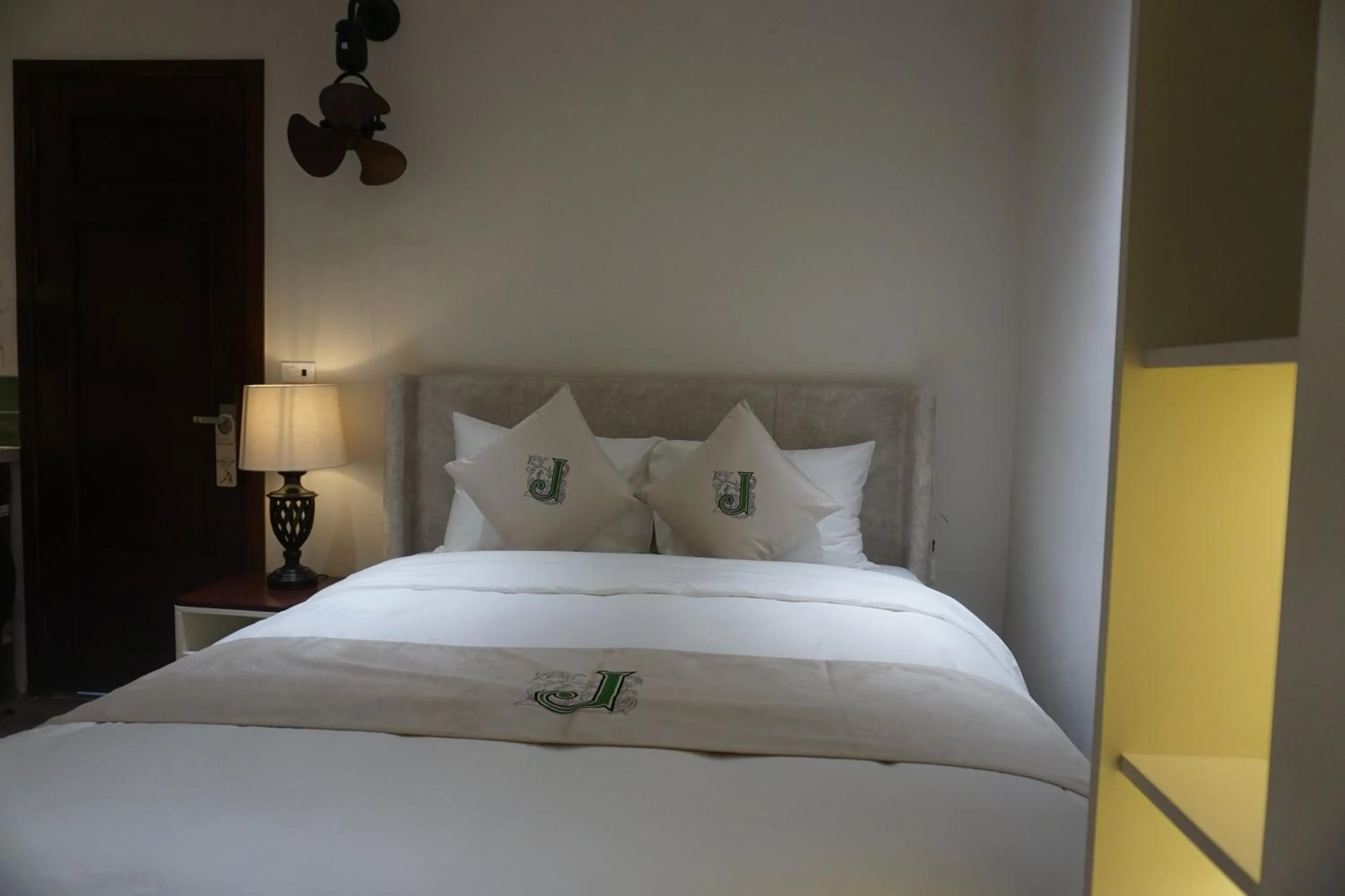 Bedroom, Bed in Jade Boutique Hotel