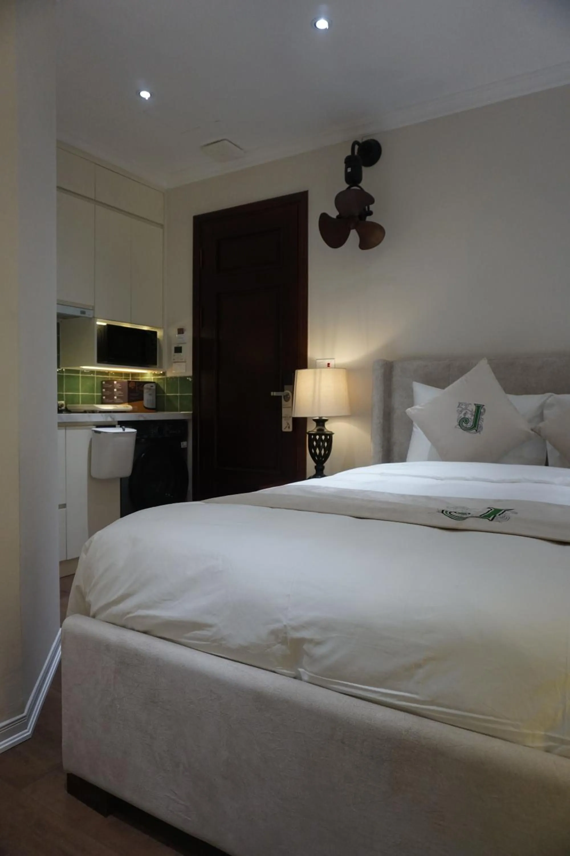 Bedroom, Bed in Jade Boutique Hotel