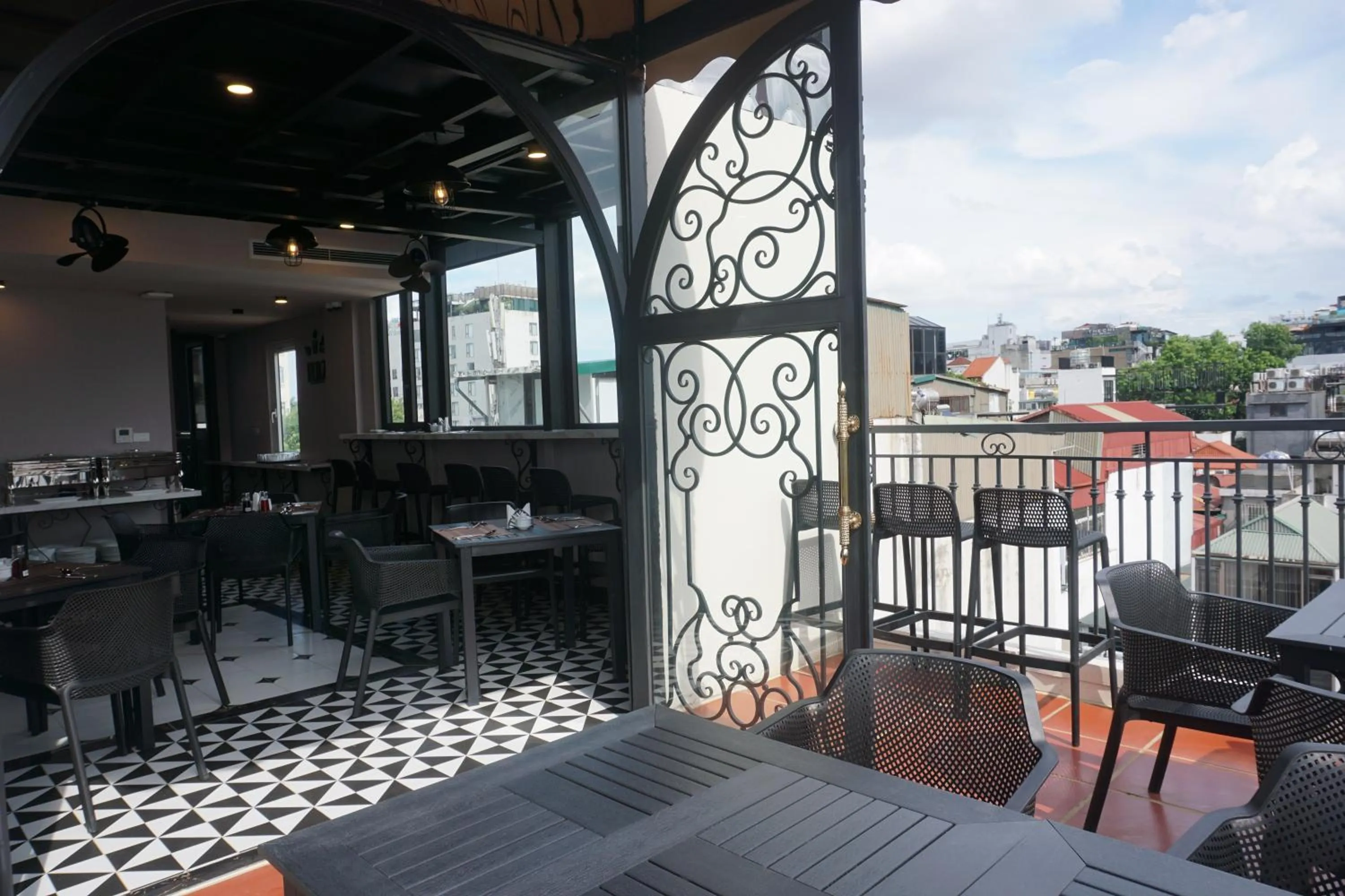 Restaurant/places to eat in Jade Boutique Hotel