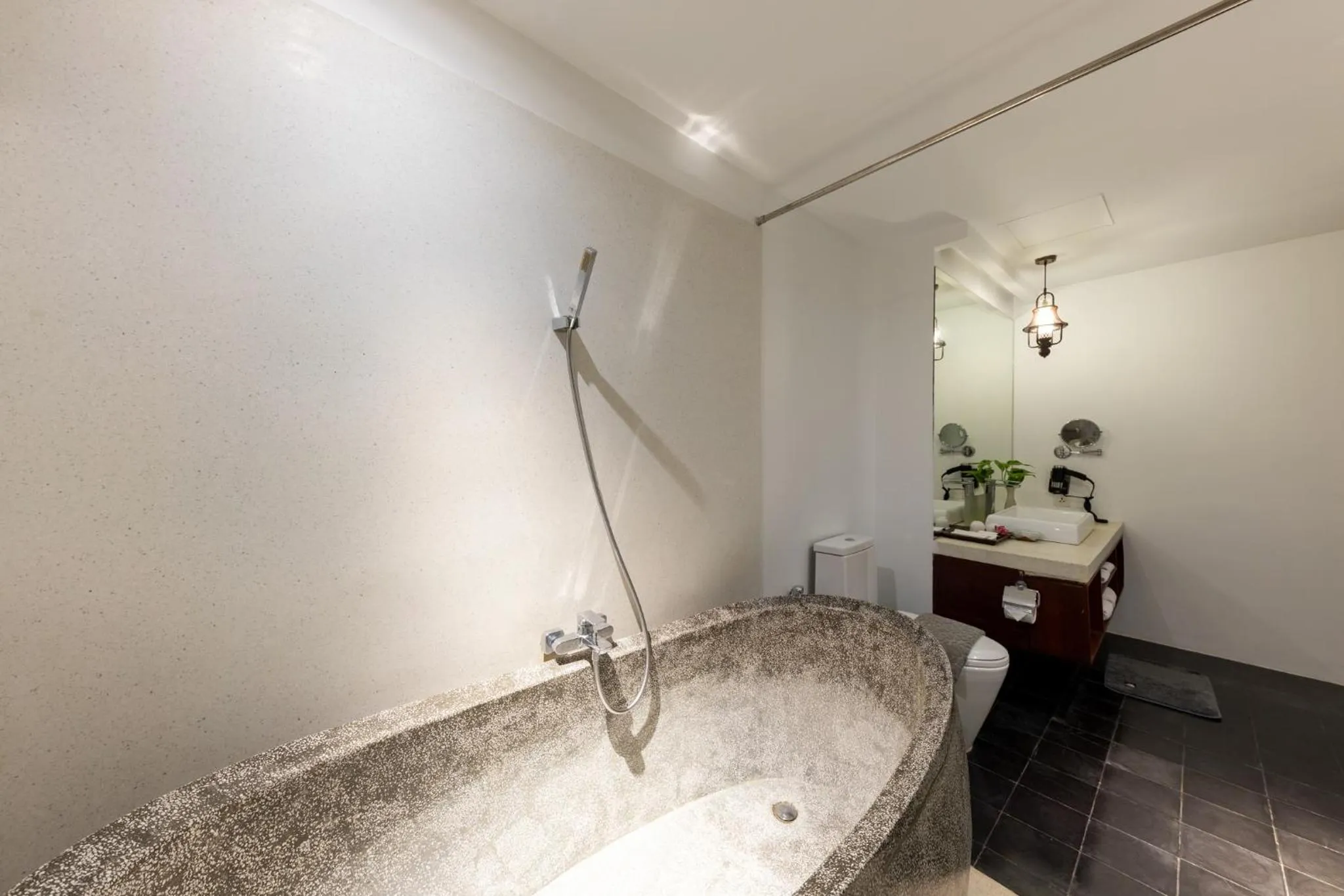 Bath in King Rock Boutique Hotel