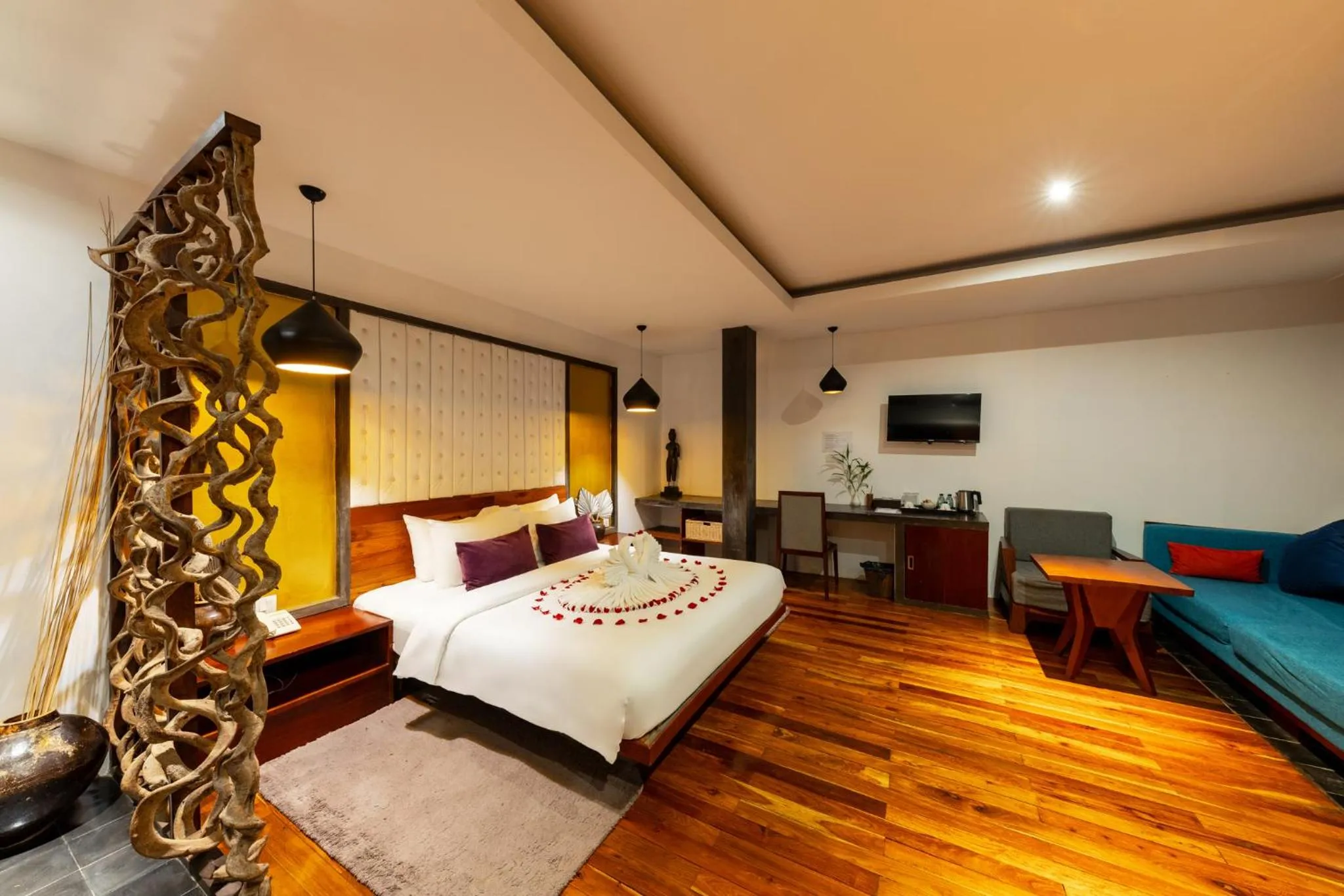 Bed in King Rock Boutique Hotel