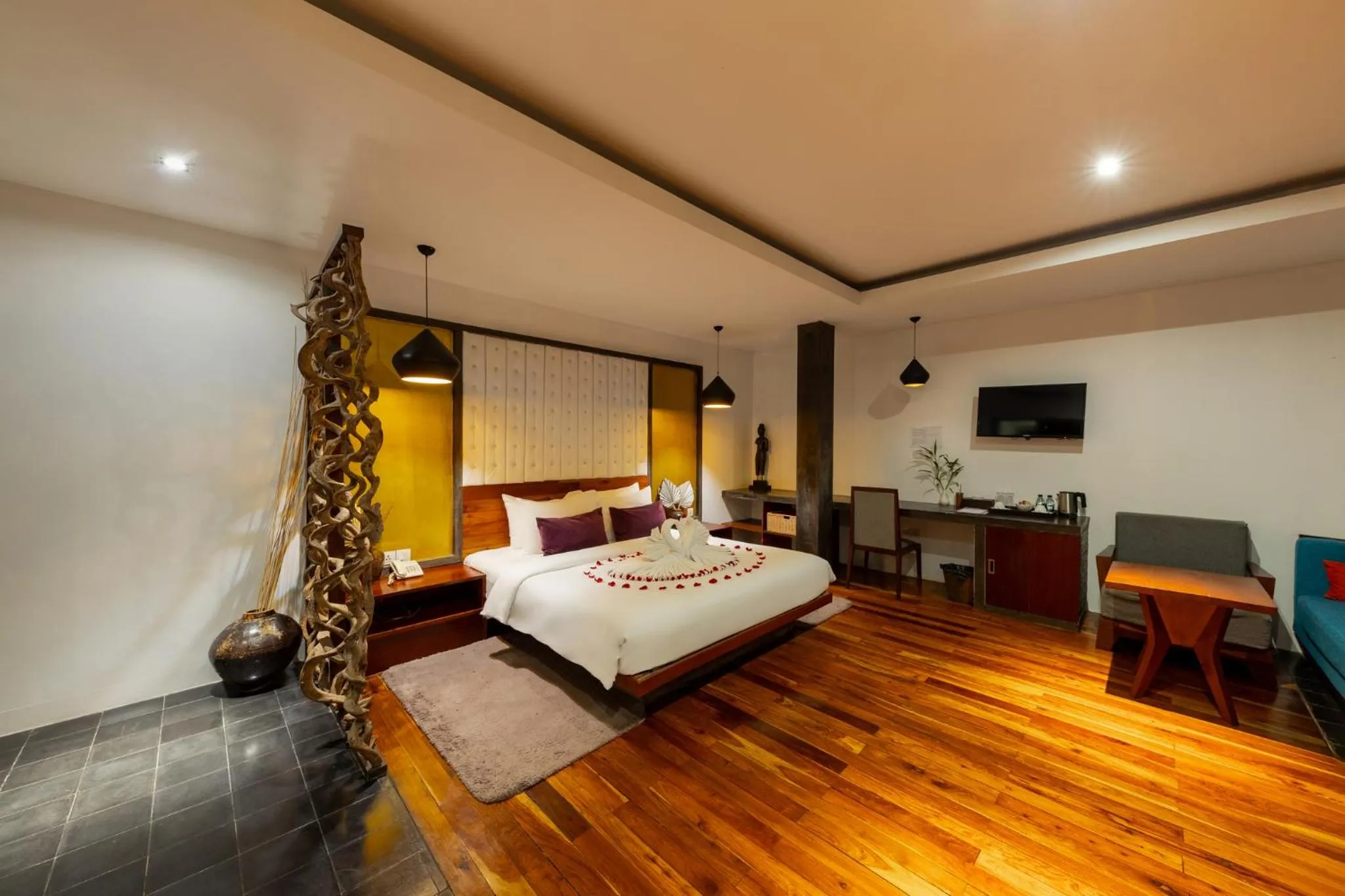 Bed in King Rock Boutique Hotel