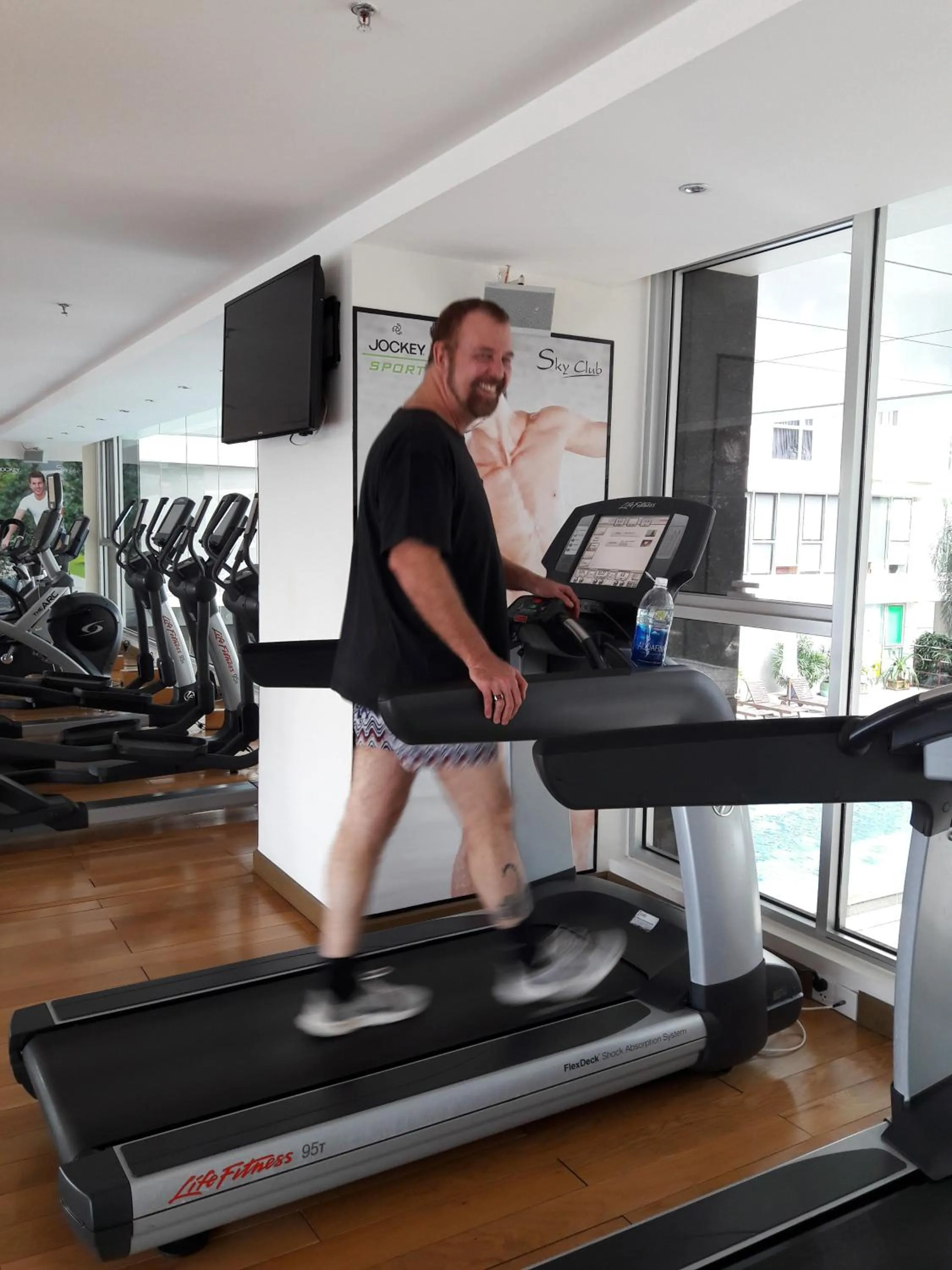 Fitness centre/facilities in Bluesky Serviced Apartment Airport Plaza
