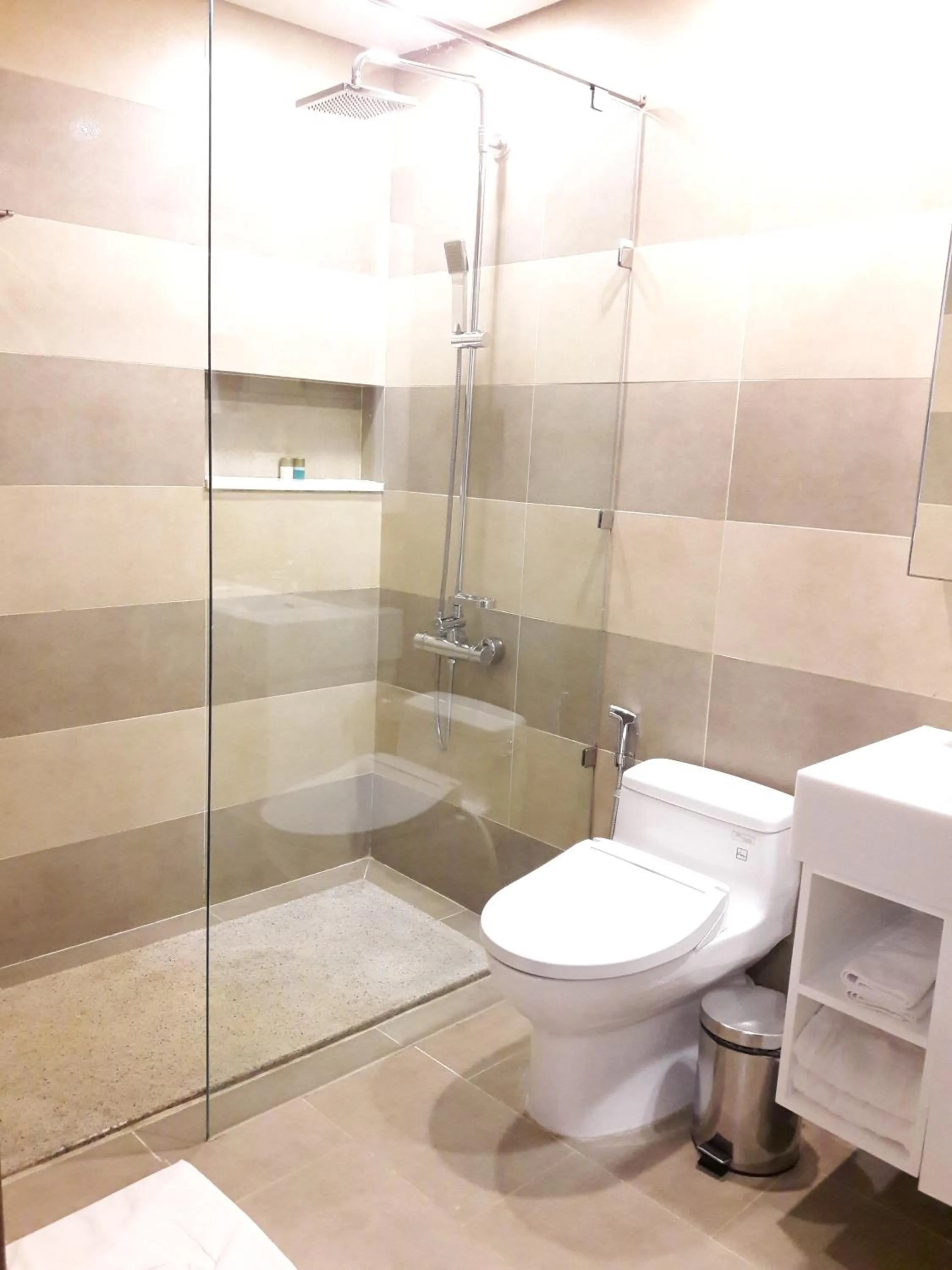 Bathroom in Bluesky Serviced Apartment Airport Plaza