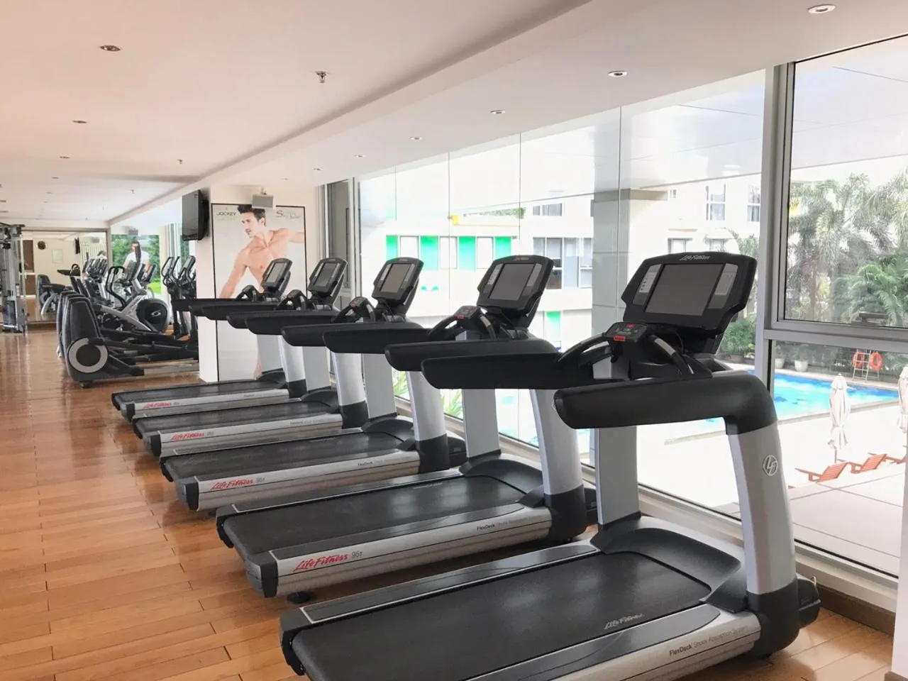 Fitness centre/facilities in Bluesky Serviced Apartment Airport Plaza