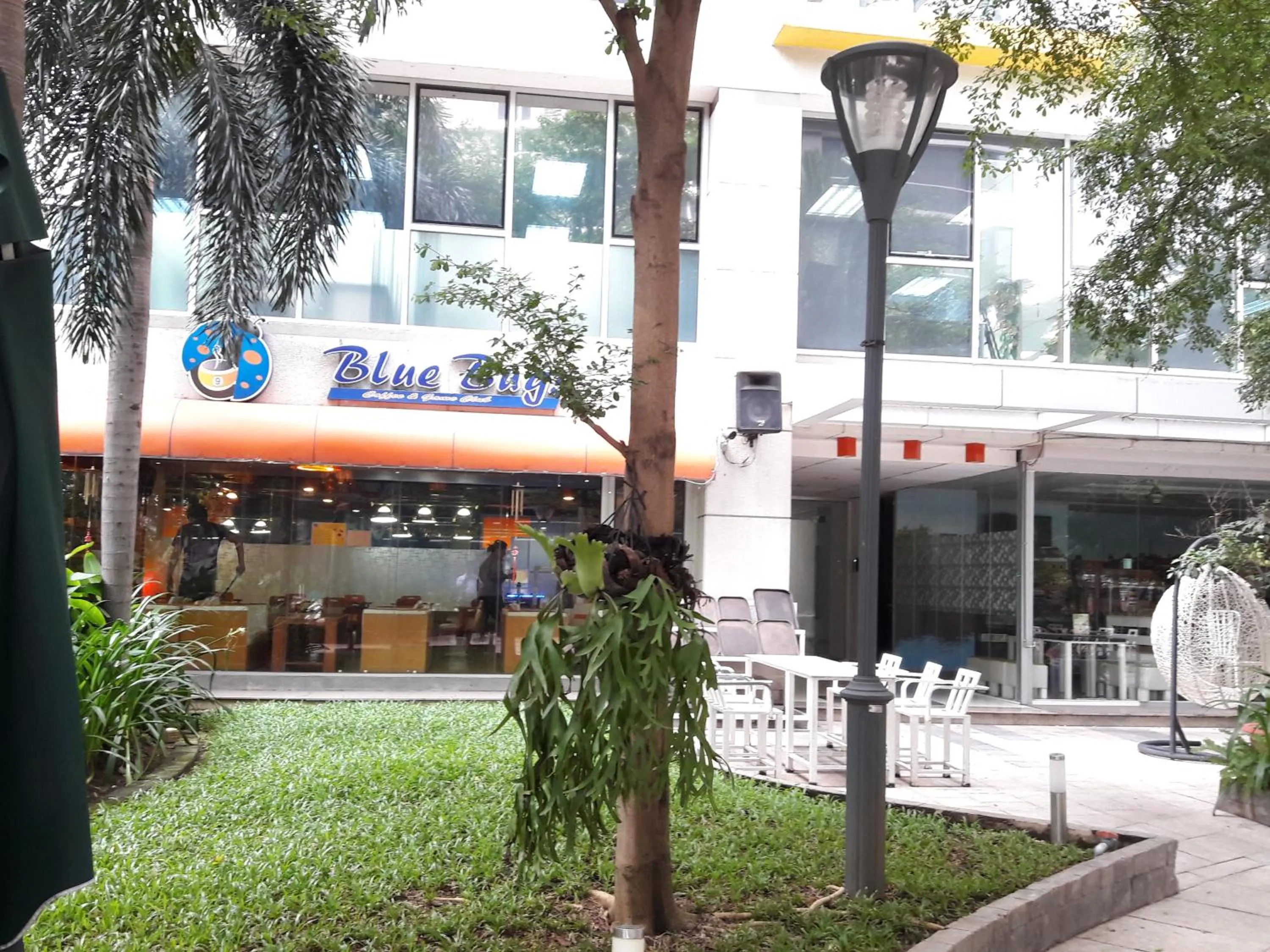 Restaurant/places to eat in Bluesky Serviced Apartment Airport Plaza