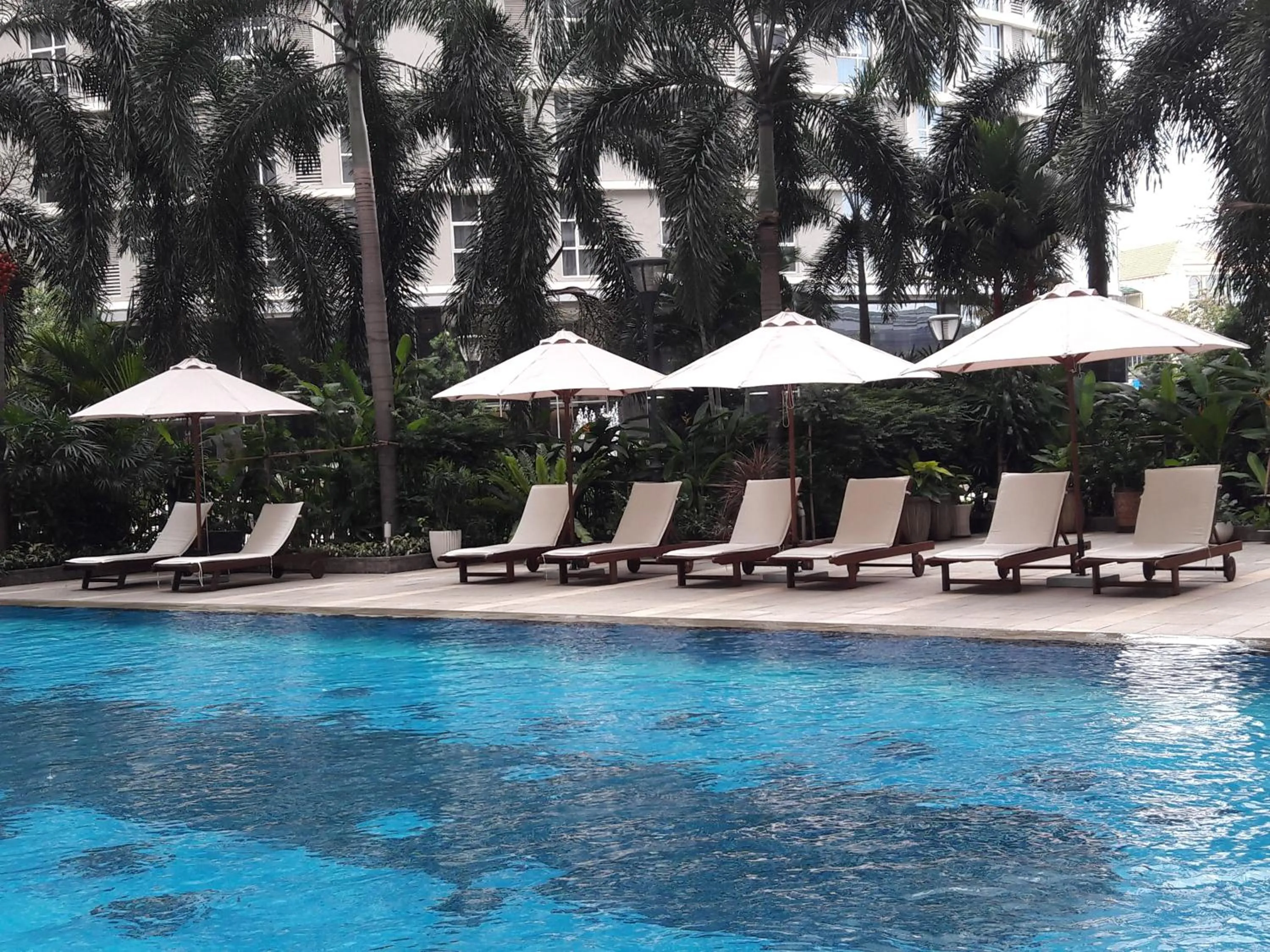 Swimming pool in Bluesky Serviced Apartment Airport Plaza