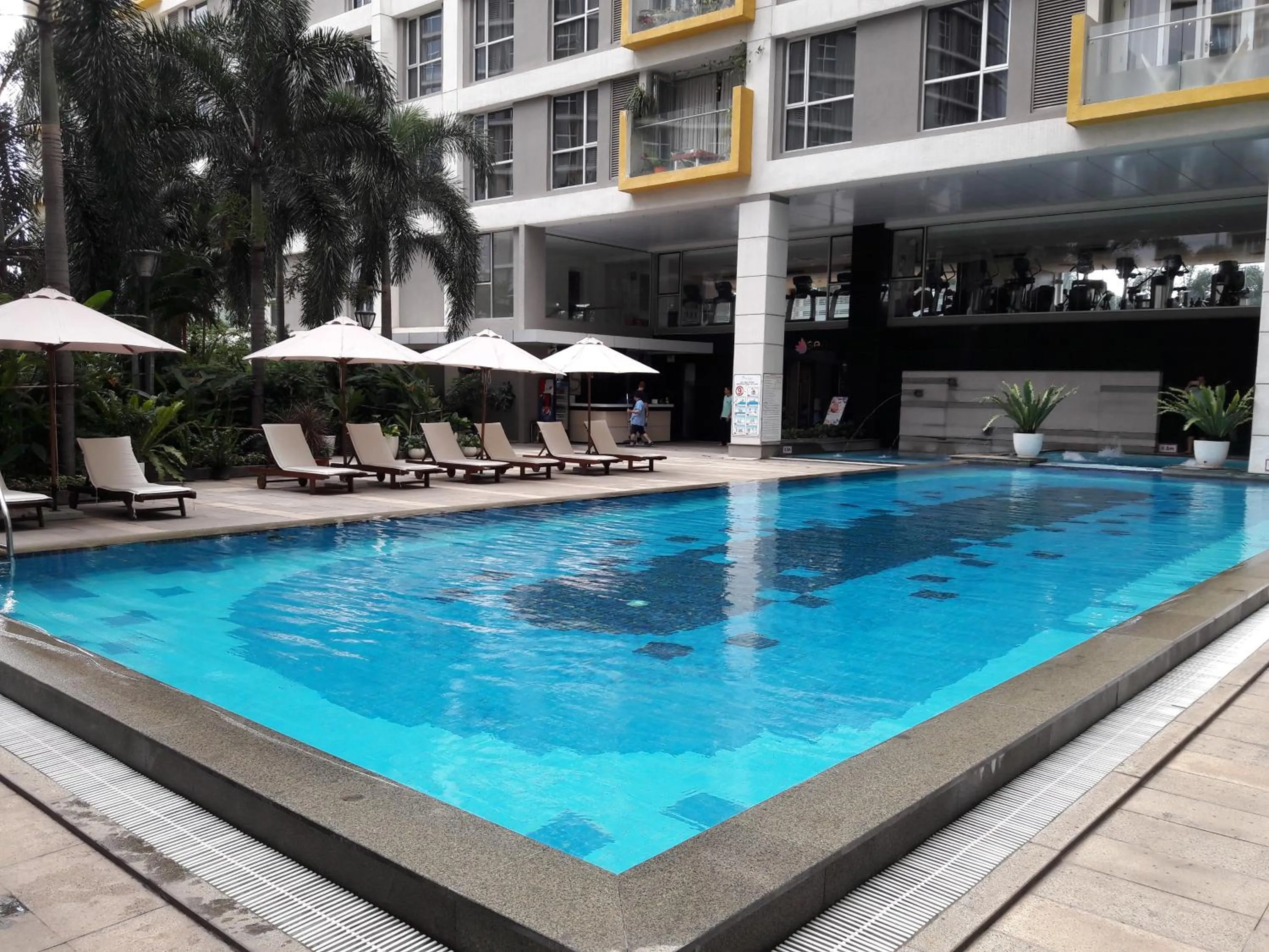 Swimming pool in Bluesky Serviced Apartment Airport Plaza