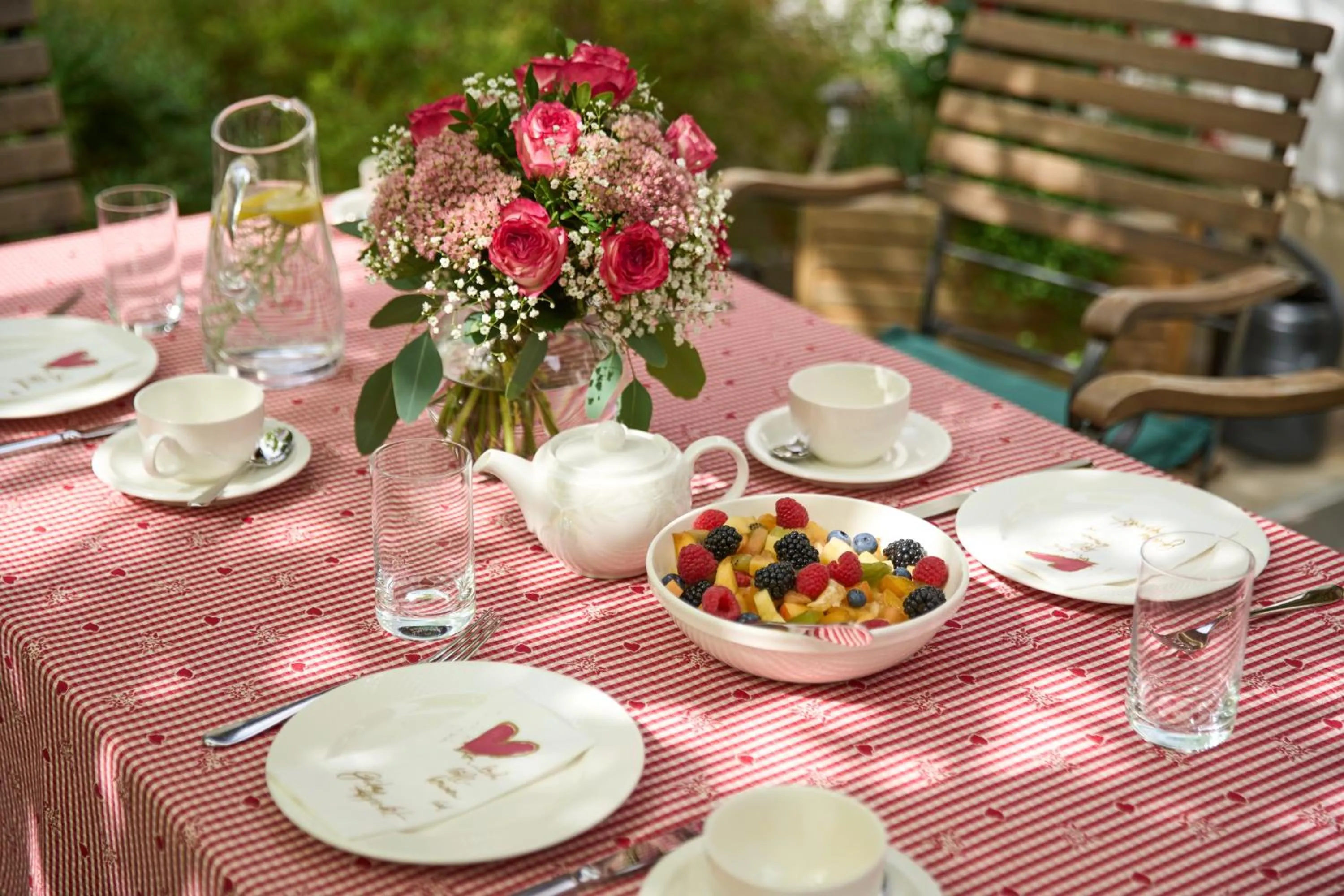 Breakfast in Hotel Alpenhof - ruhige Wohlfühloase zwischen München, dem Fünf-Seenland und den Bergen, in S-Bahnnähe