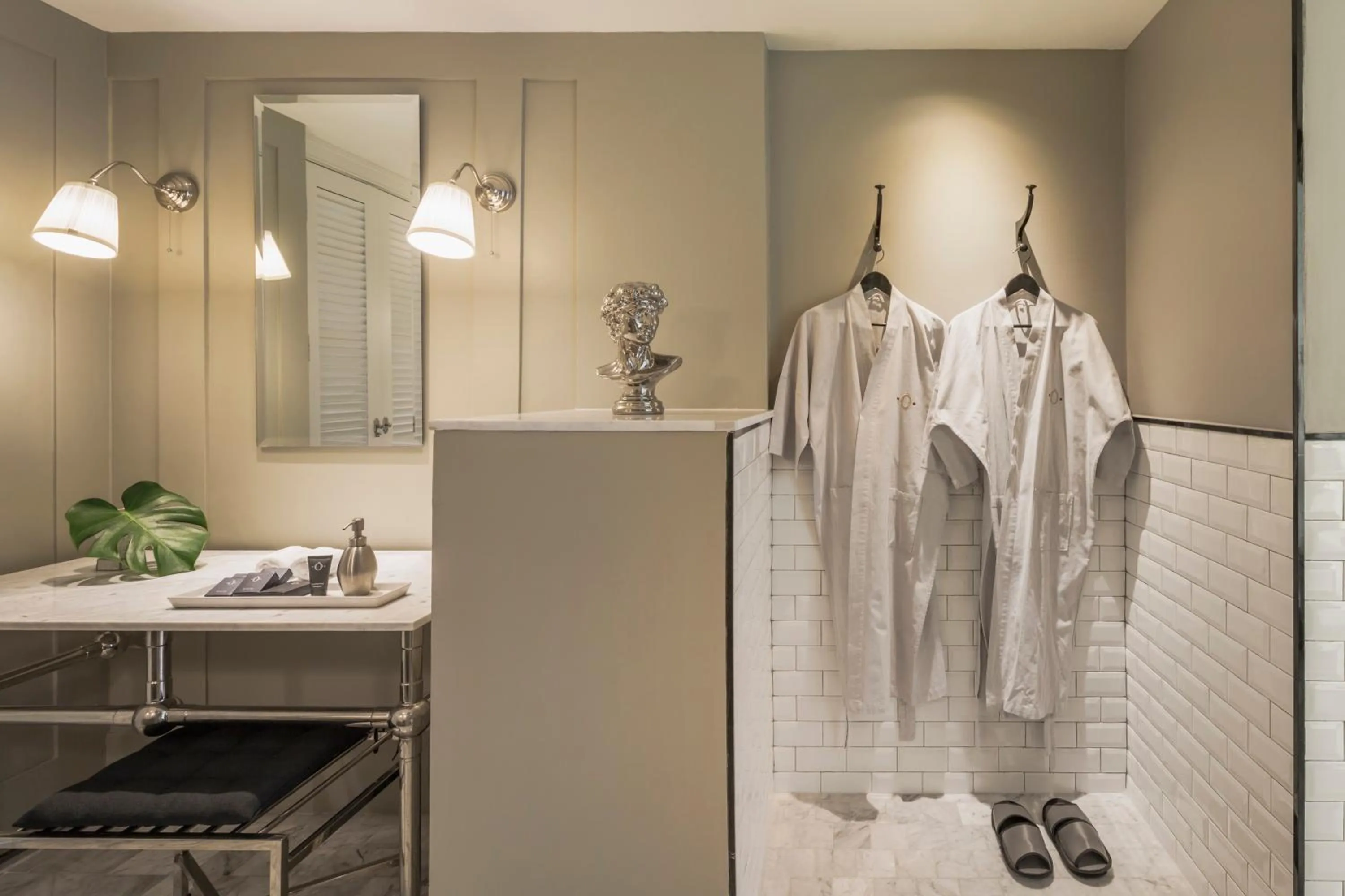 Bathroom in Hotel Once Bangkok