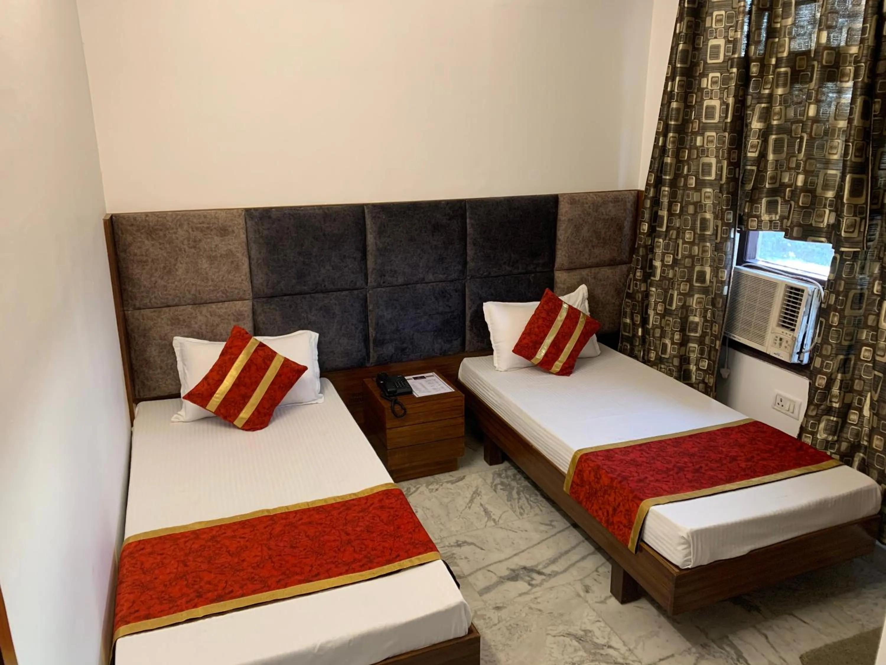 Bedroom, Bed in Hotel Maha Luxmi Palace