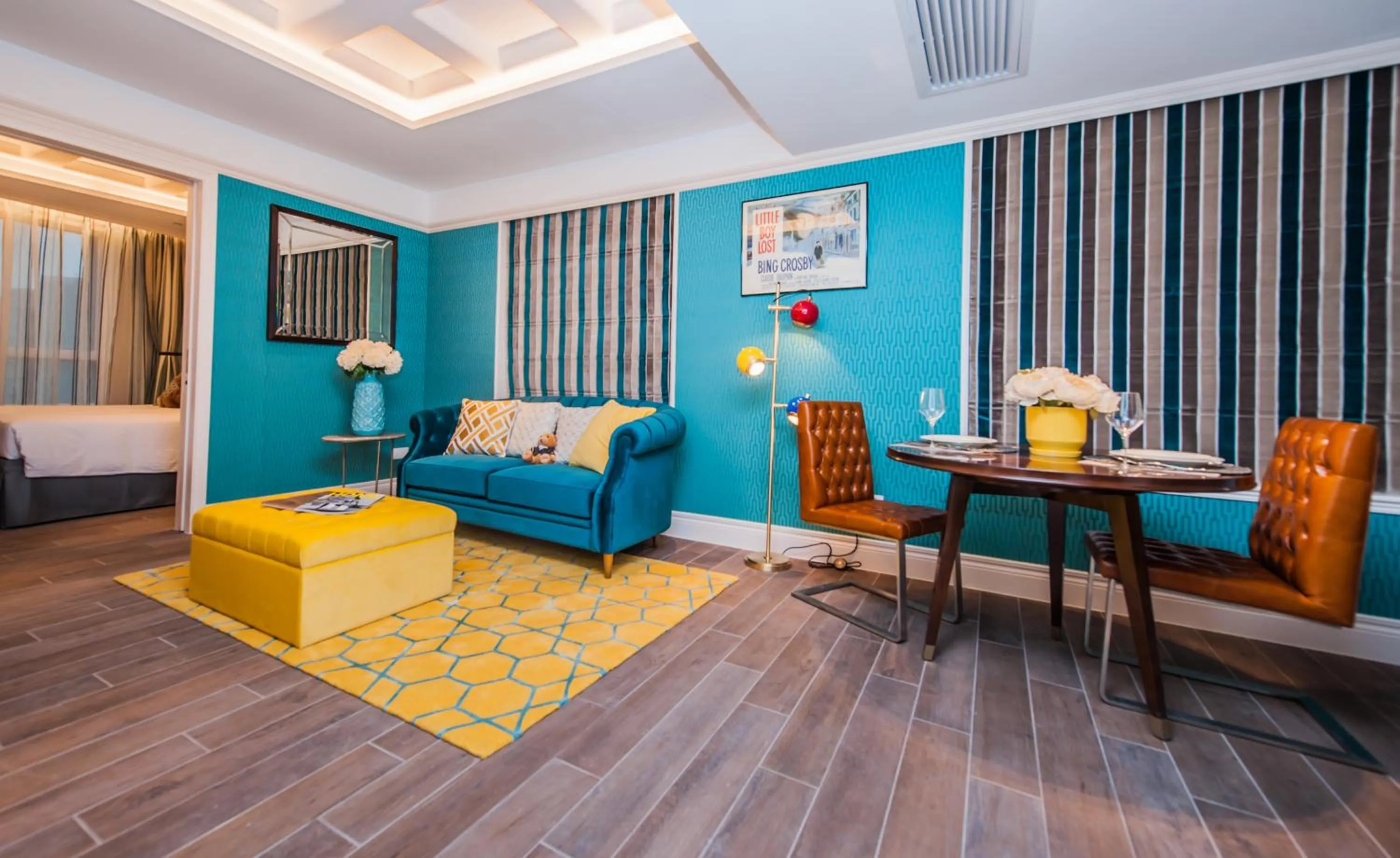 Living room, Bed in Hotel Madera Hollywood