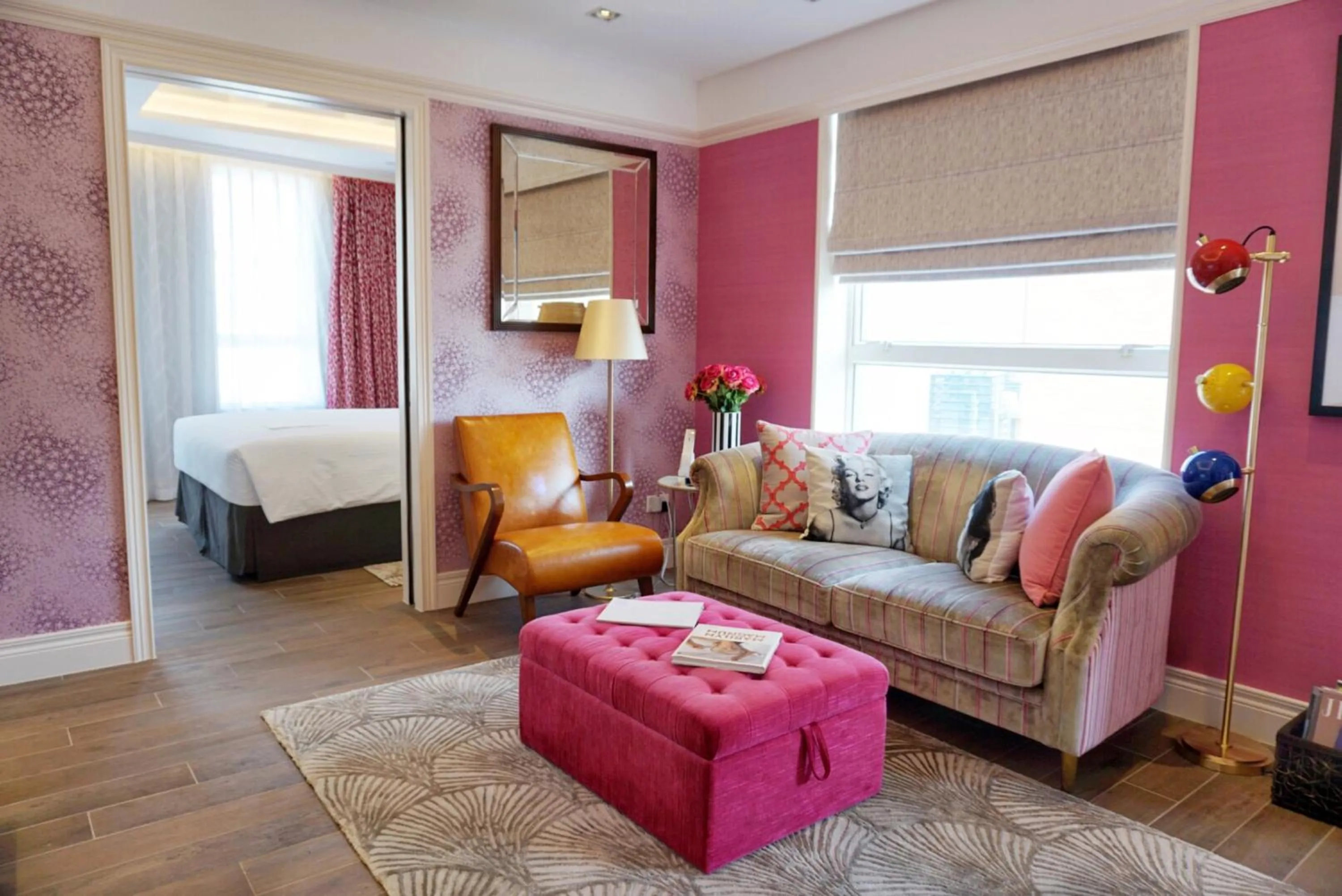 Living room, Bed in Hotel Madera Hollywood