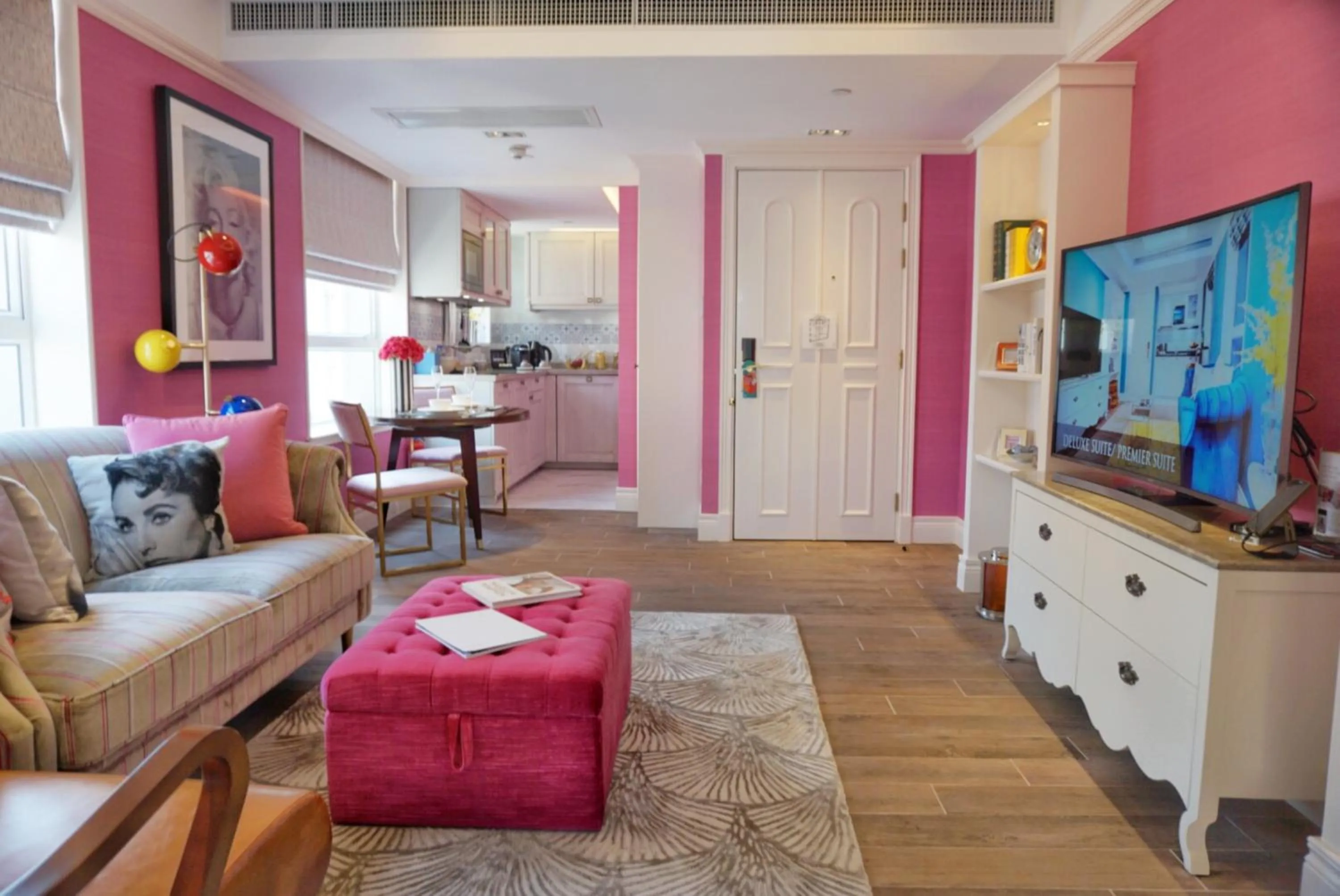 Patio in Hotel Madera Hollywood