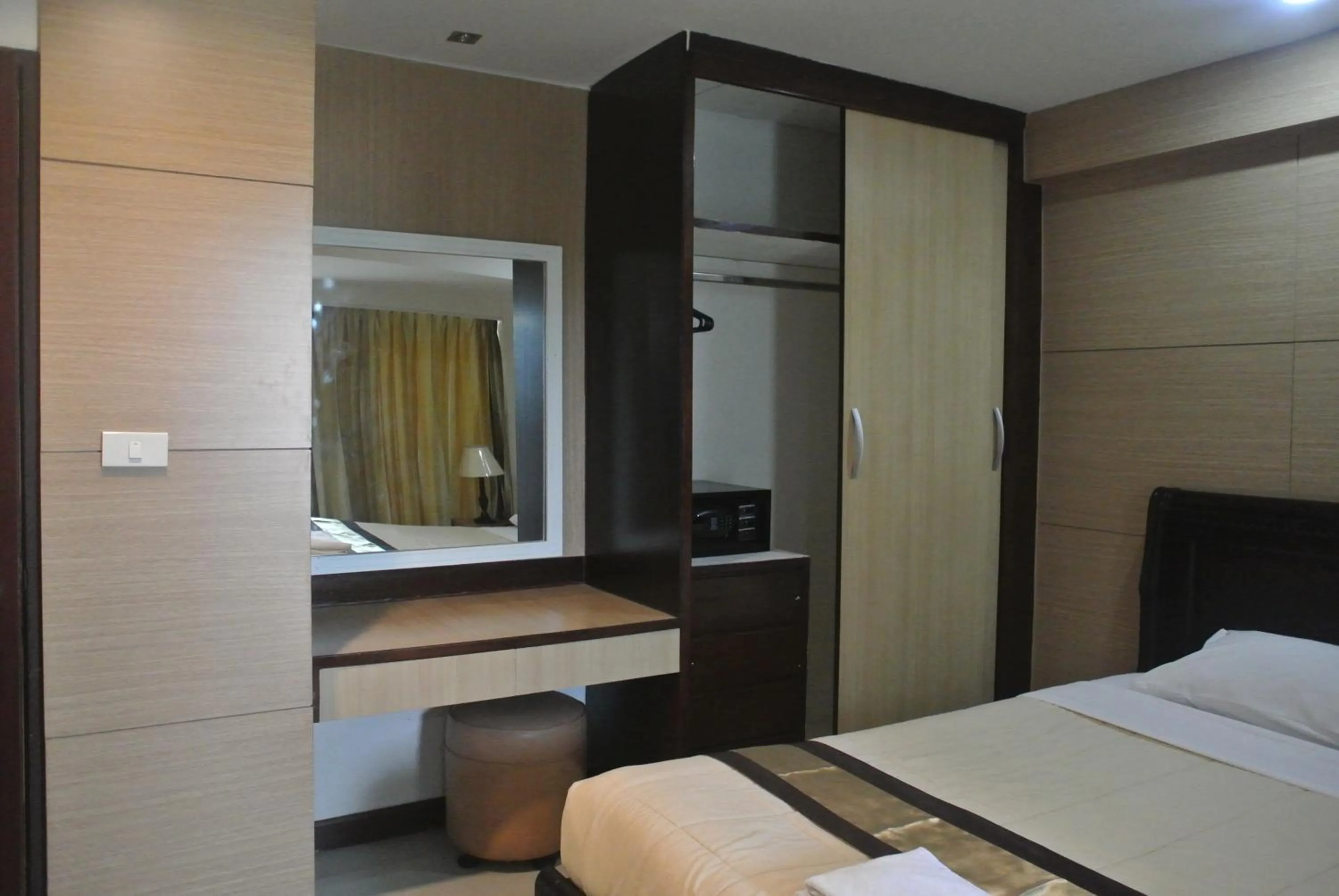 Decorative detail, Bed in Nanatai Suites