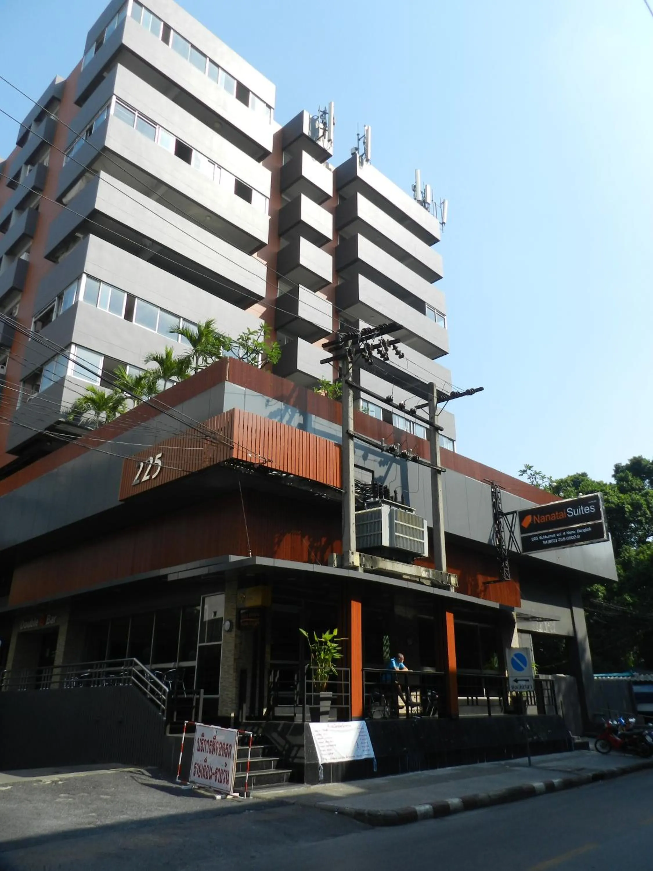 Property building in Nanatai Suites