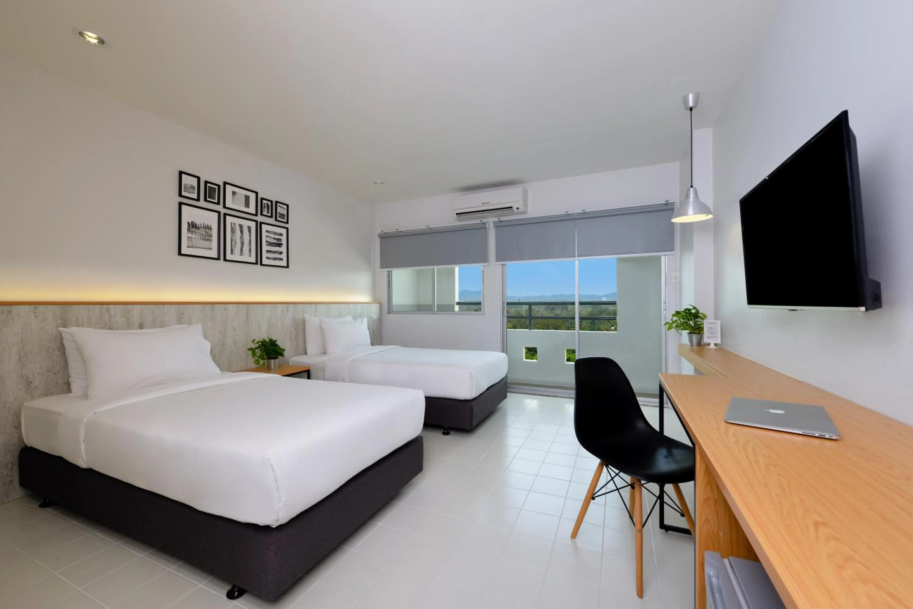 Bedroom, Bed in Ruenthip Pattaya