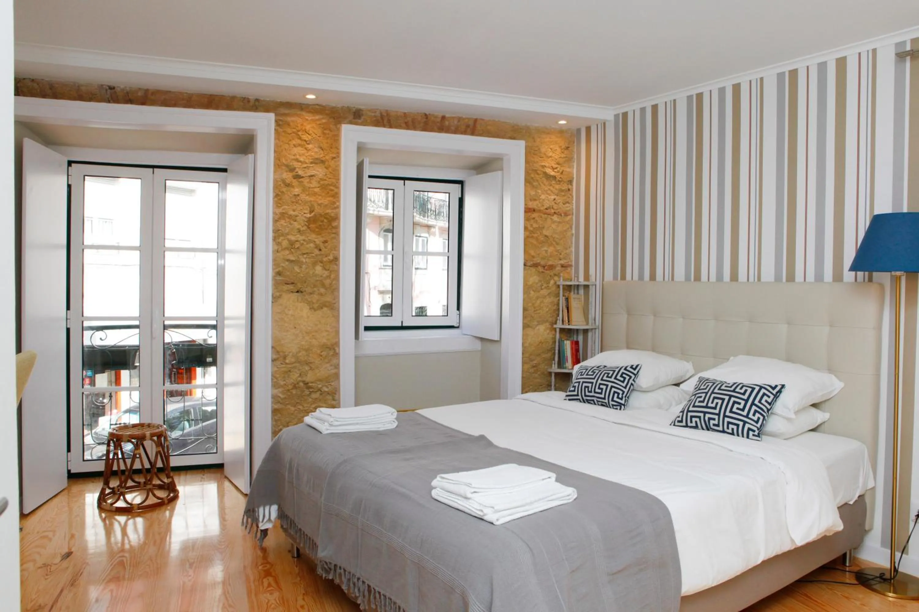 Photo of the whole room, Bed in Flores Guest House