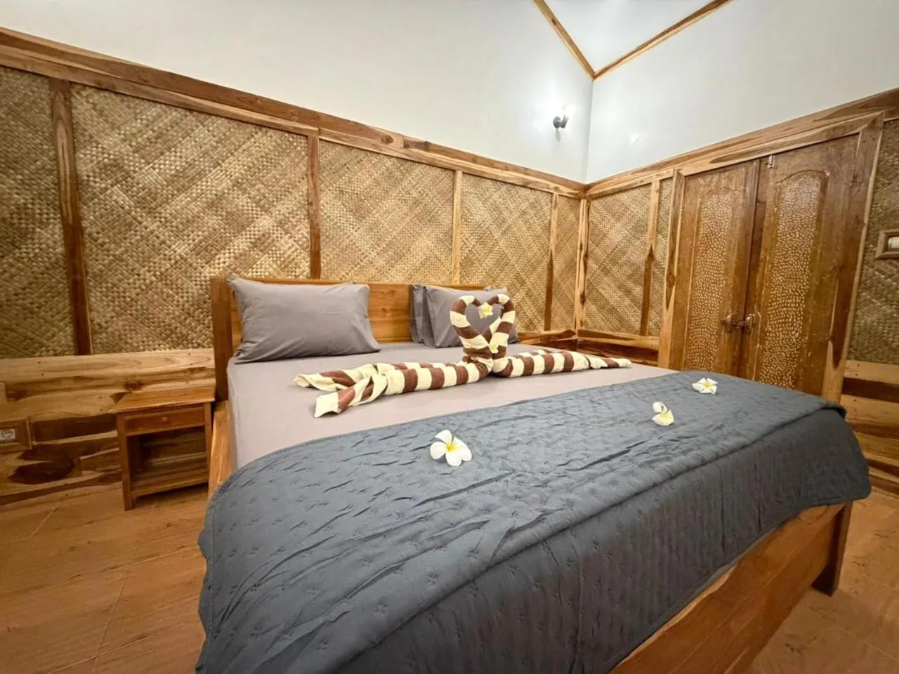 Bed in Segar Village