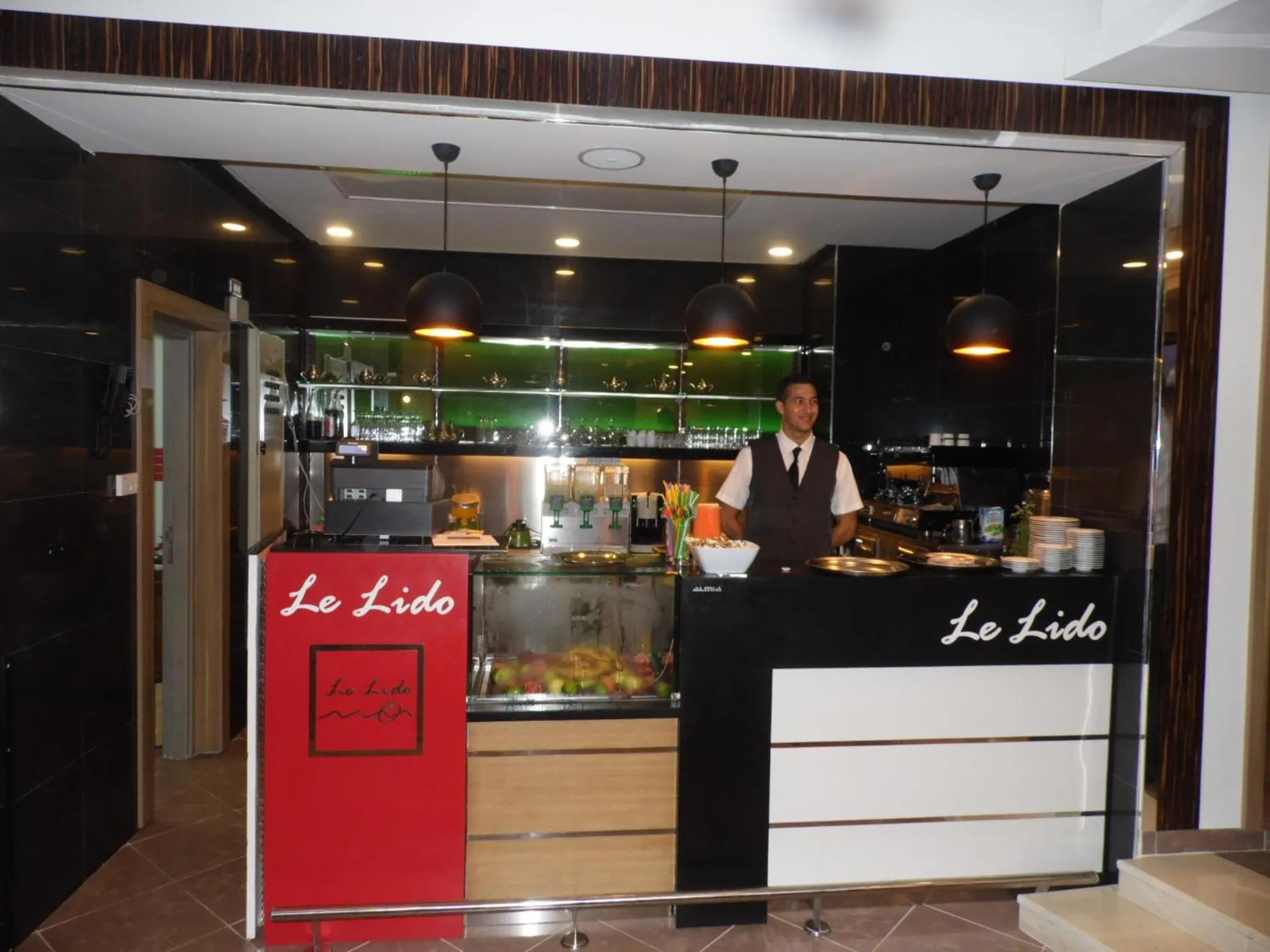 Restaurant/places to eat in Marina Prestige Tabarka