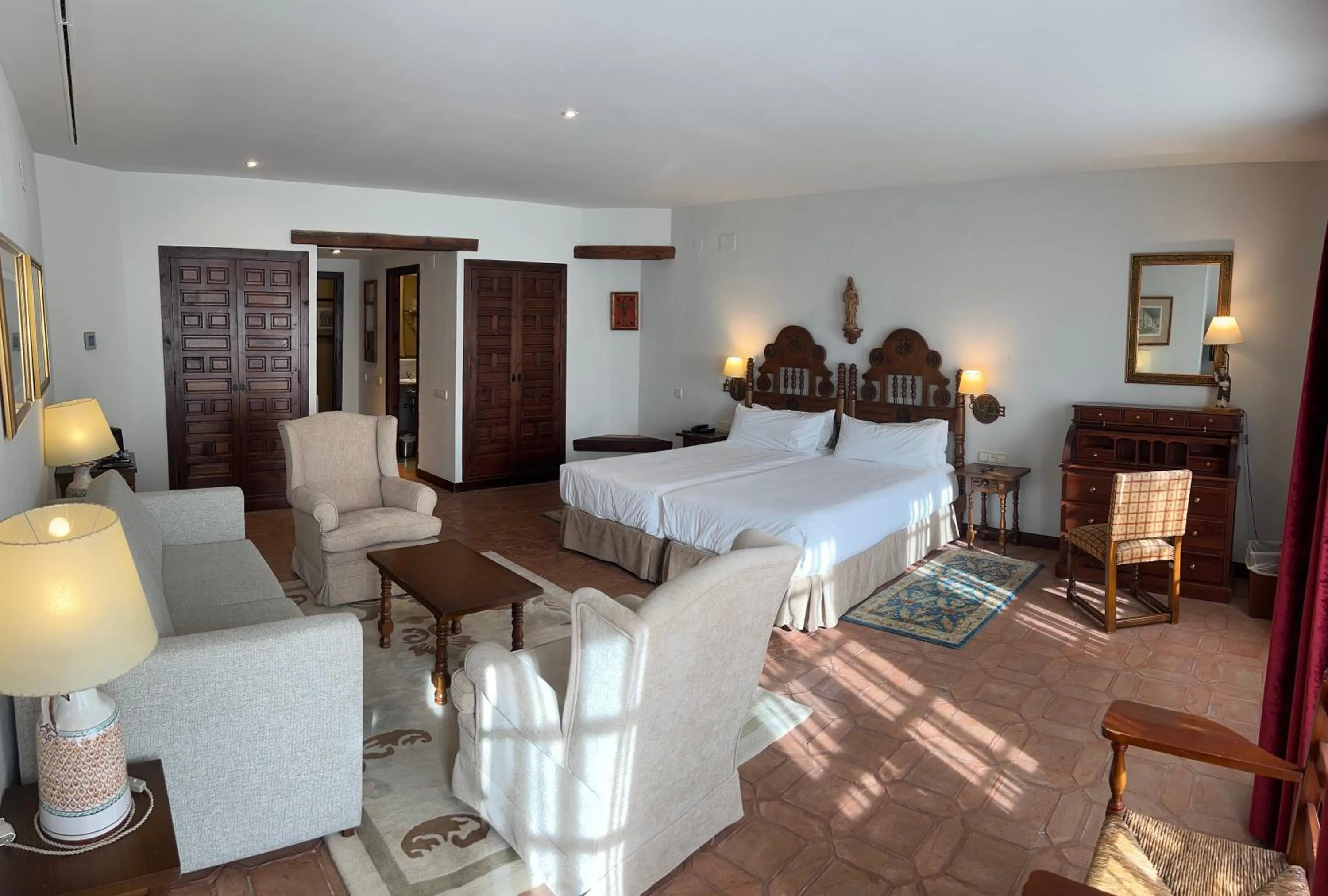 Bed in Parador de Plasencia