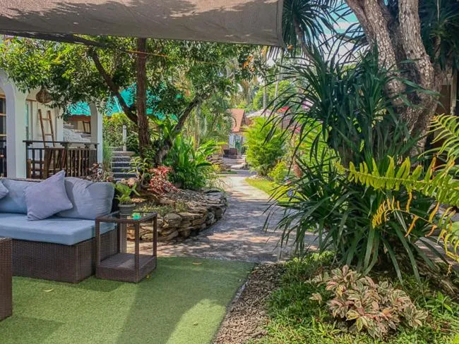 Blue Lagoon Dive Resort