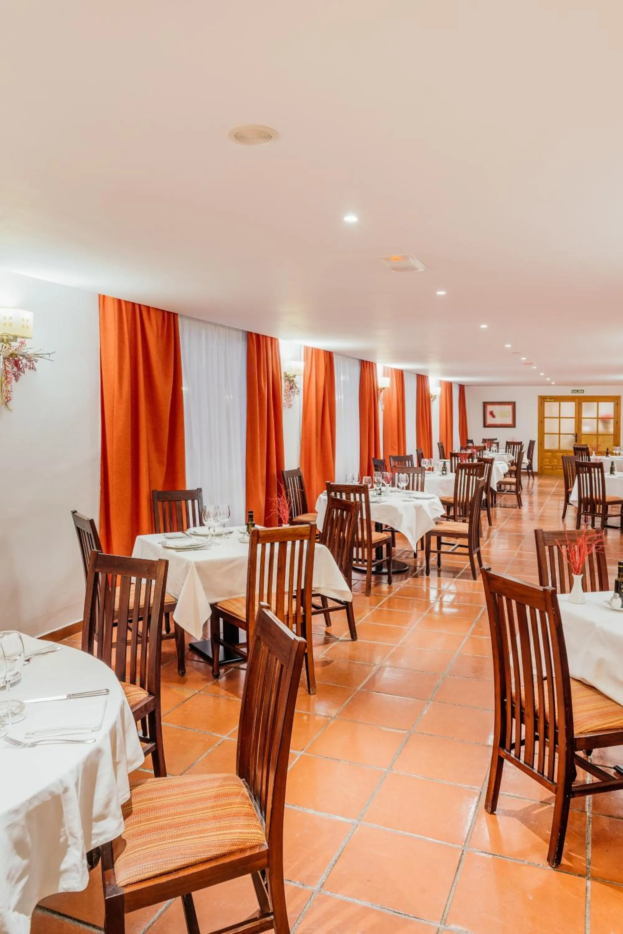 Restaurant/places to eat in Parador de Manzanares