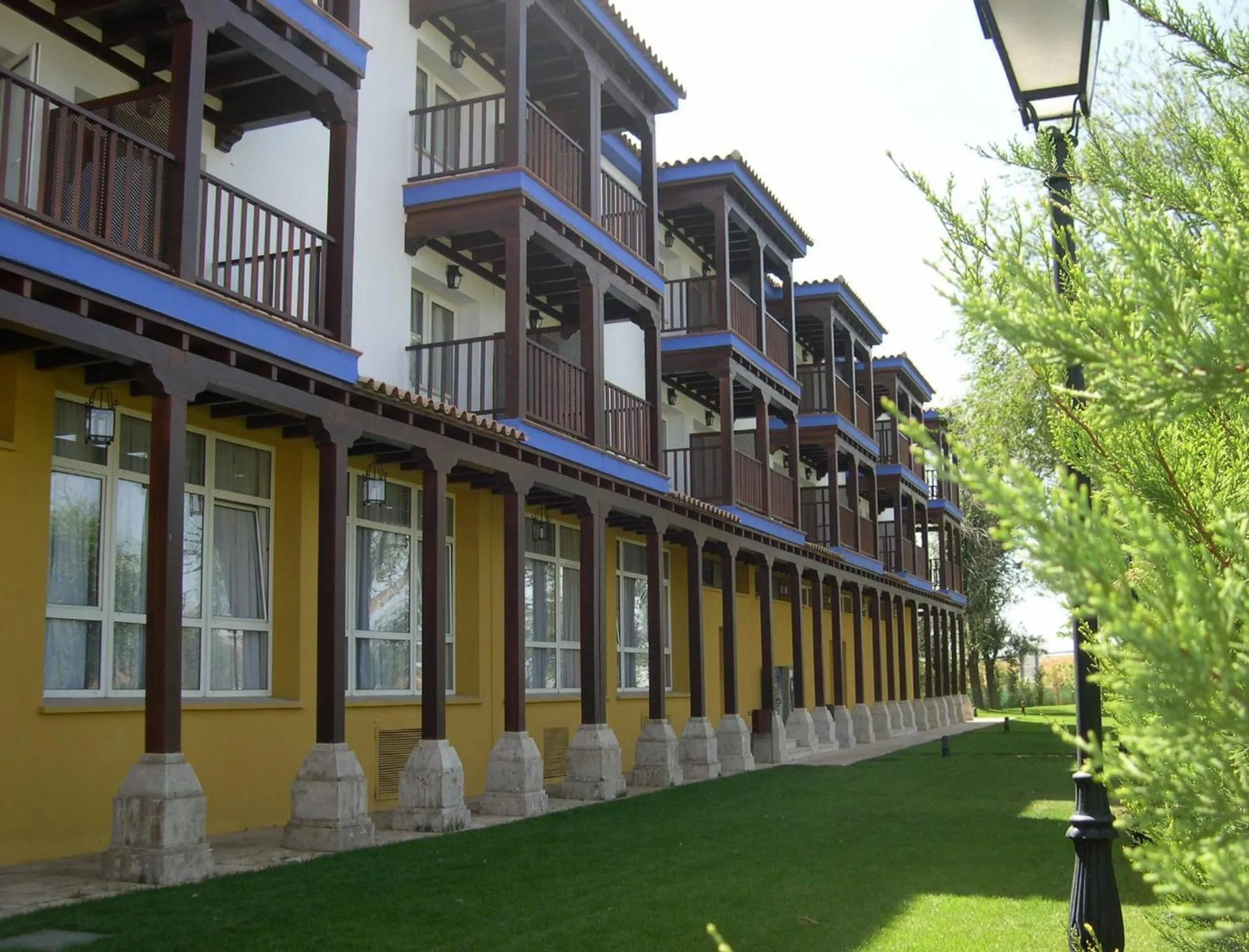 Facade/entrance in Parador de Manzanares