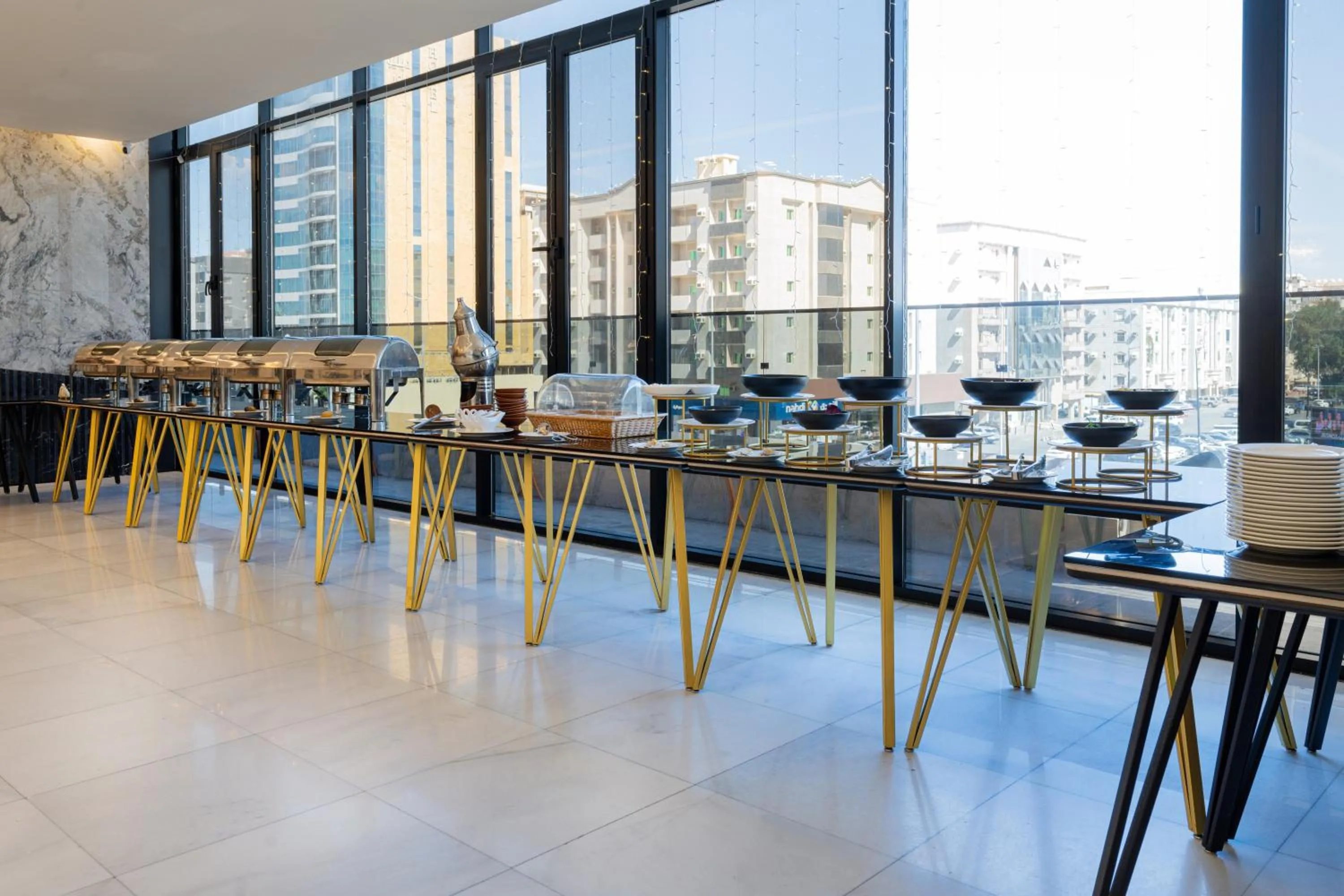 Restaurant/places to eat in Sunday Jeddah Hotel