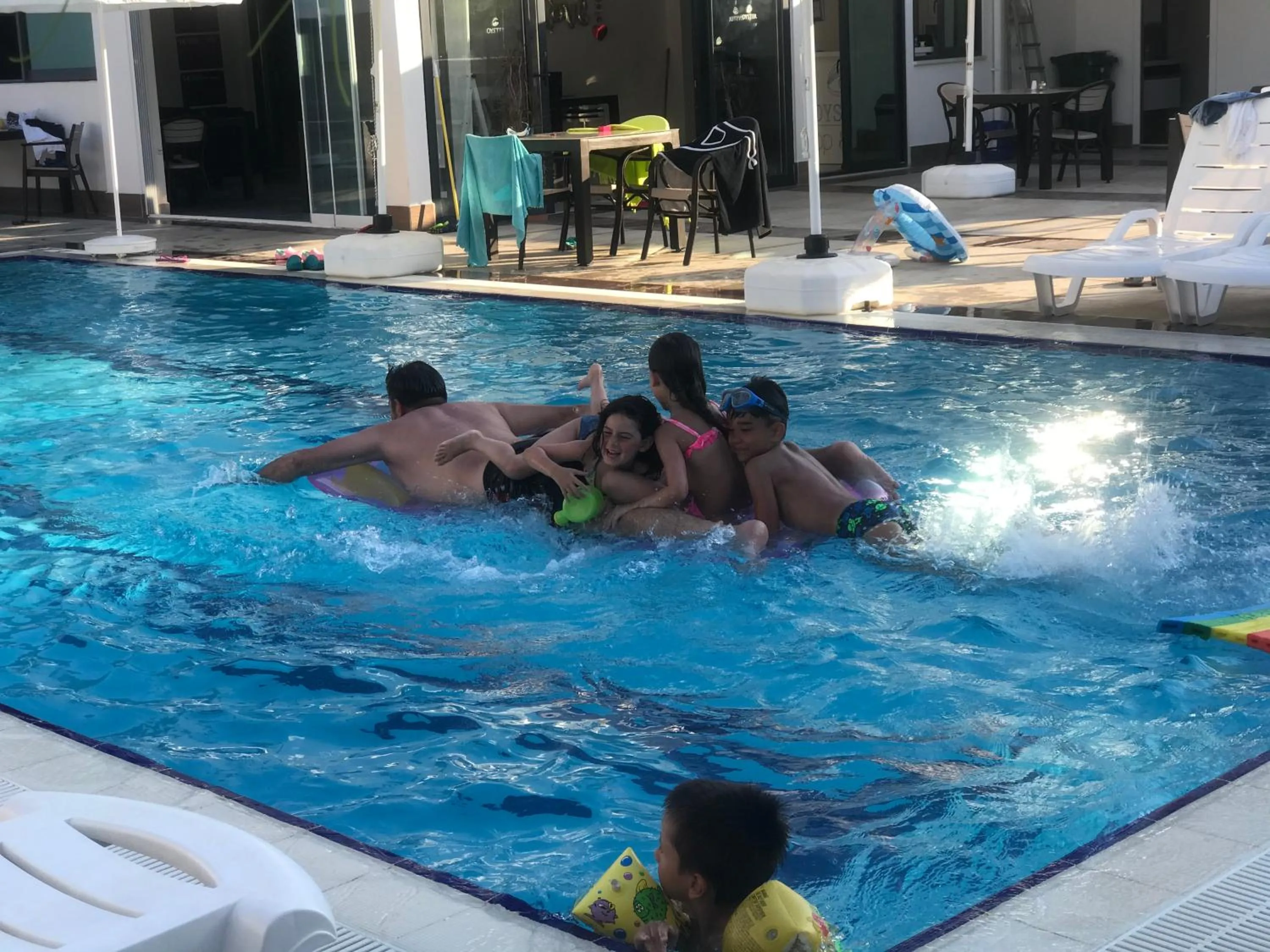 Shower in Oyster Boutique Hotel