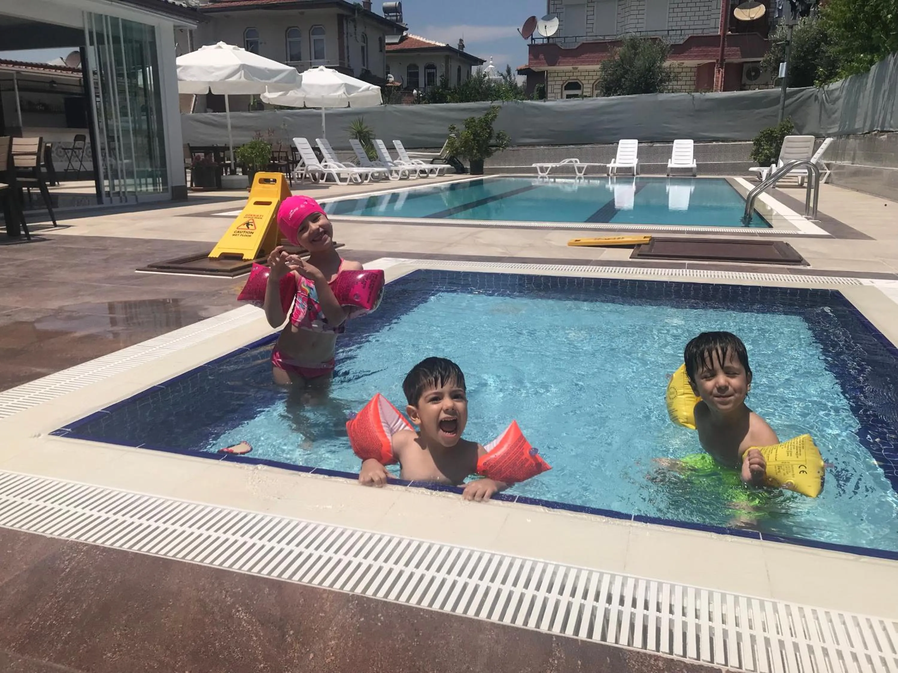 Swimming pool in Oyster Boutique Hotel