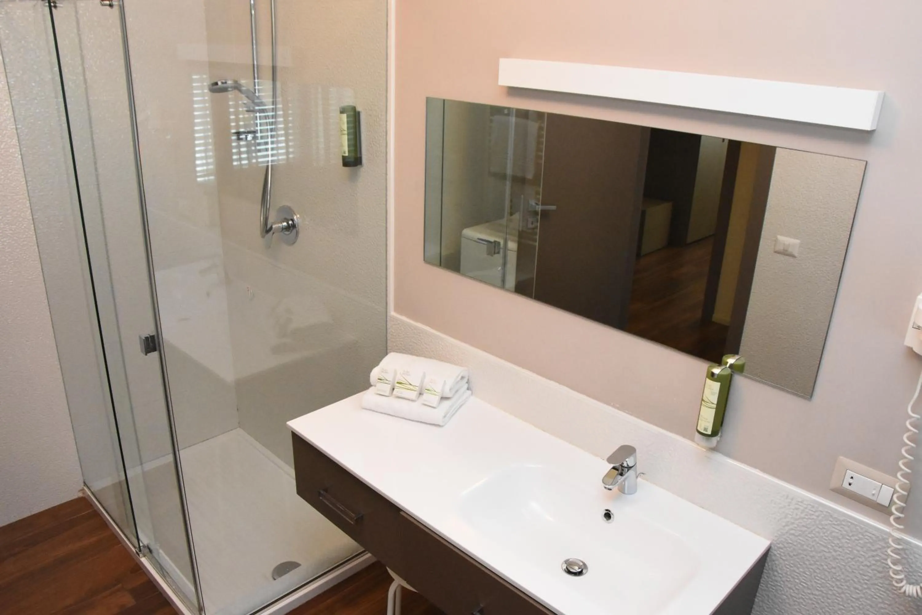 Shower in Residence Nazionale Matera