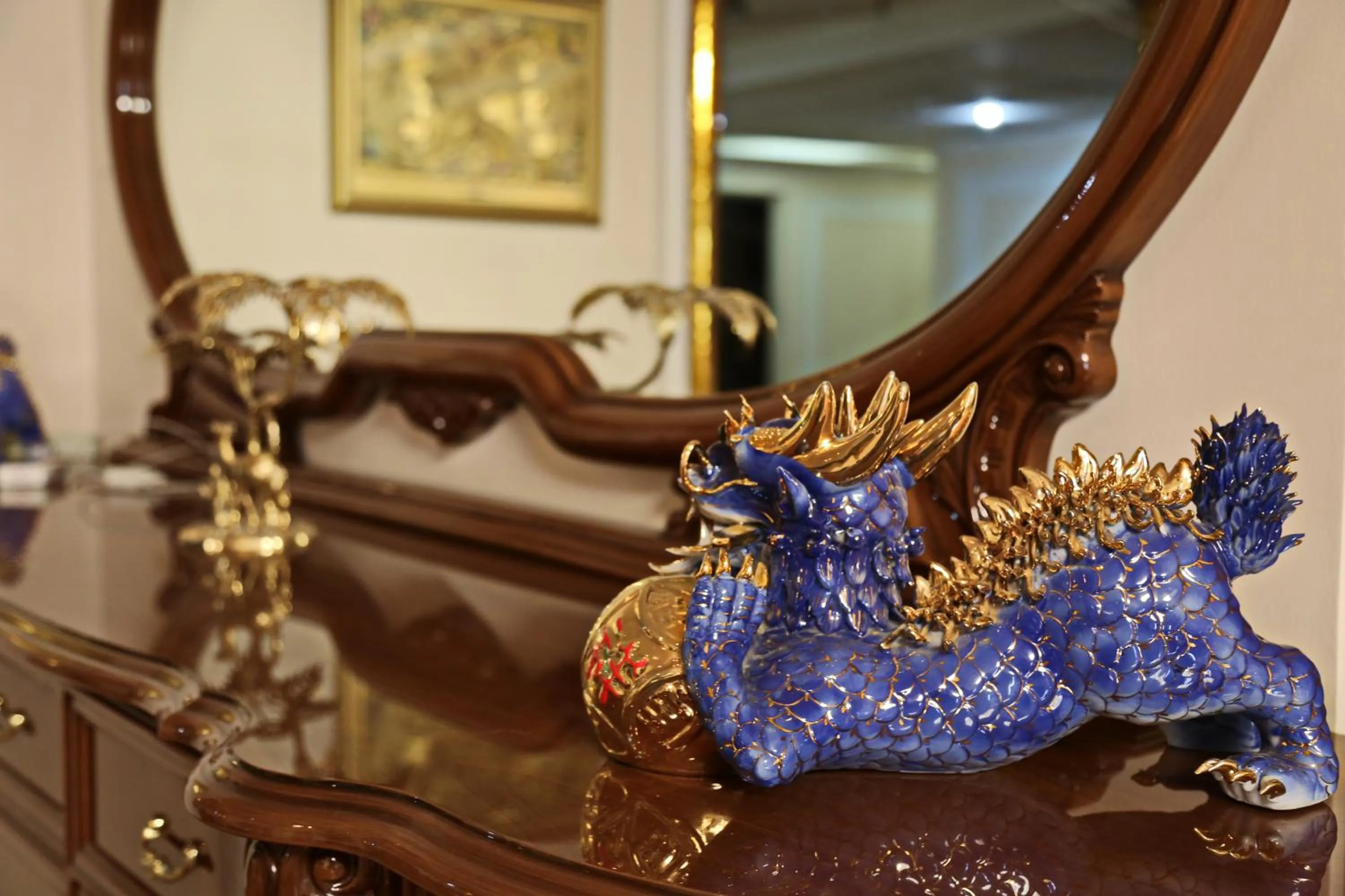 Decorative detail in Karvan-N