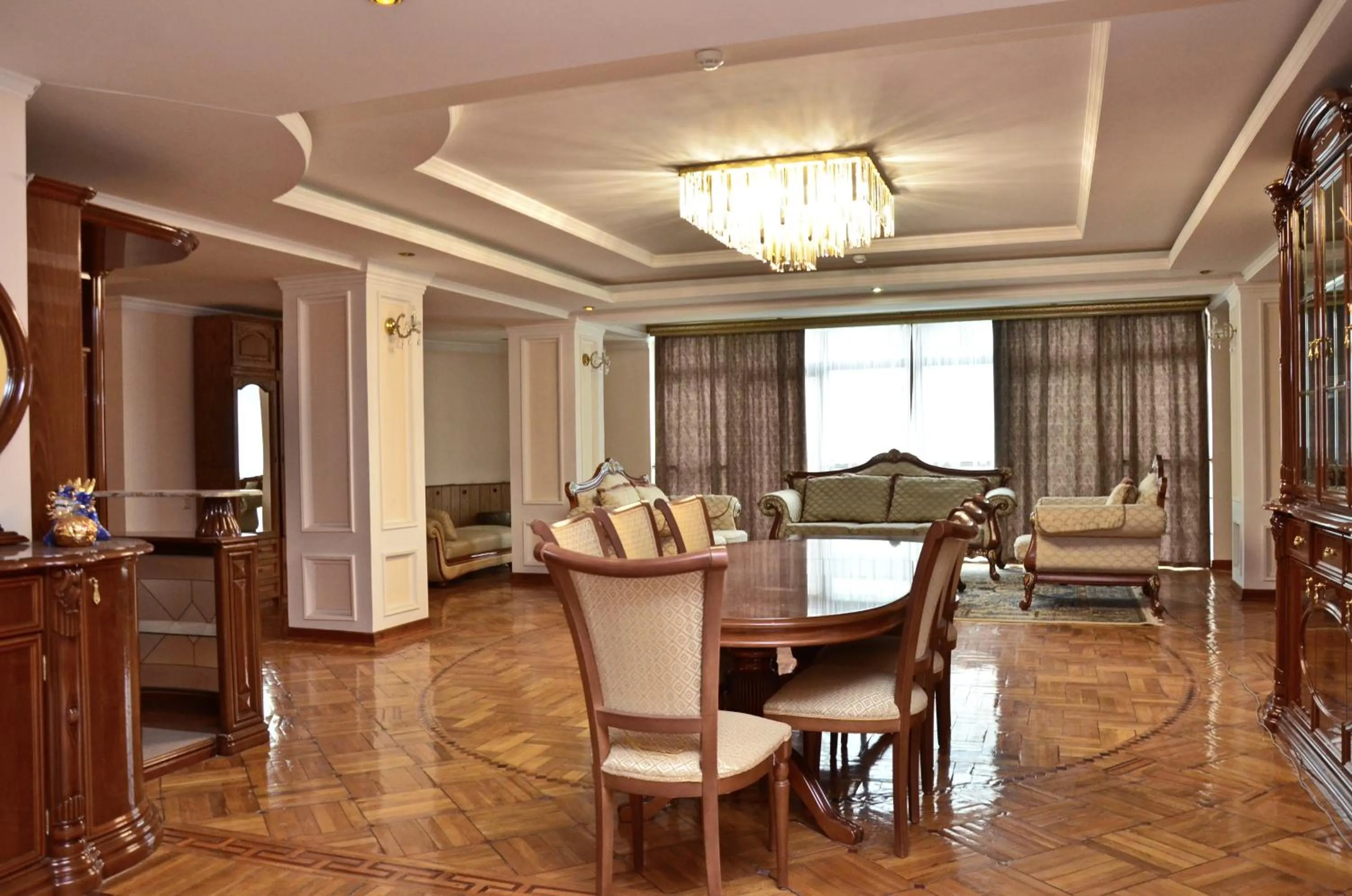 Communal lounge/ TV room in Karvan-N