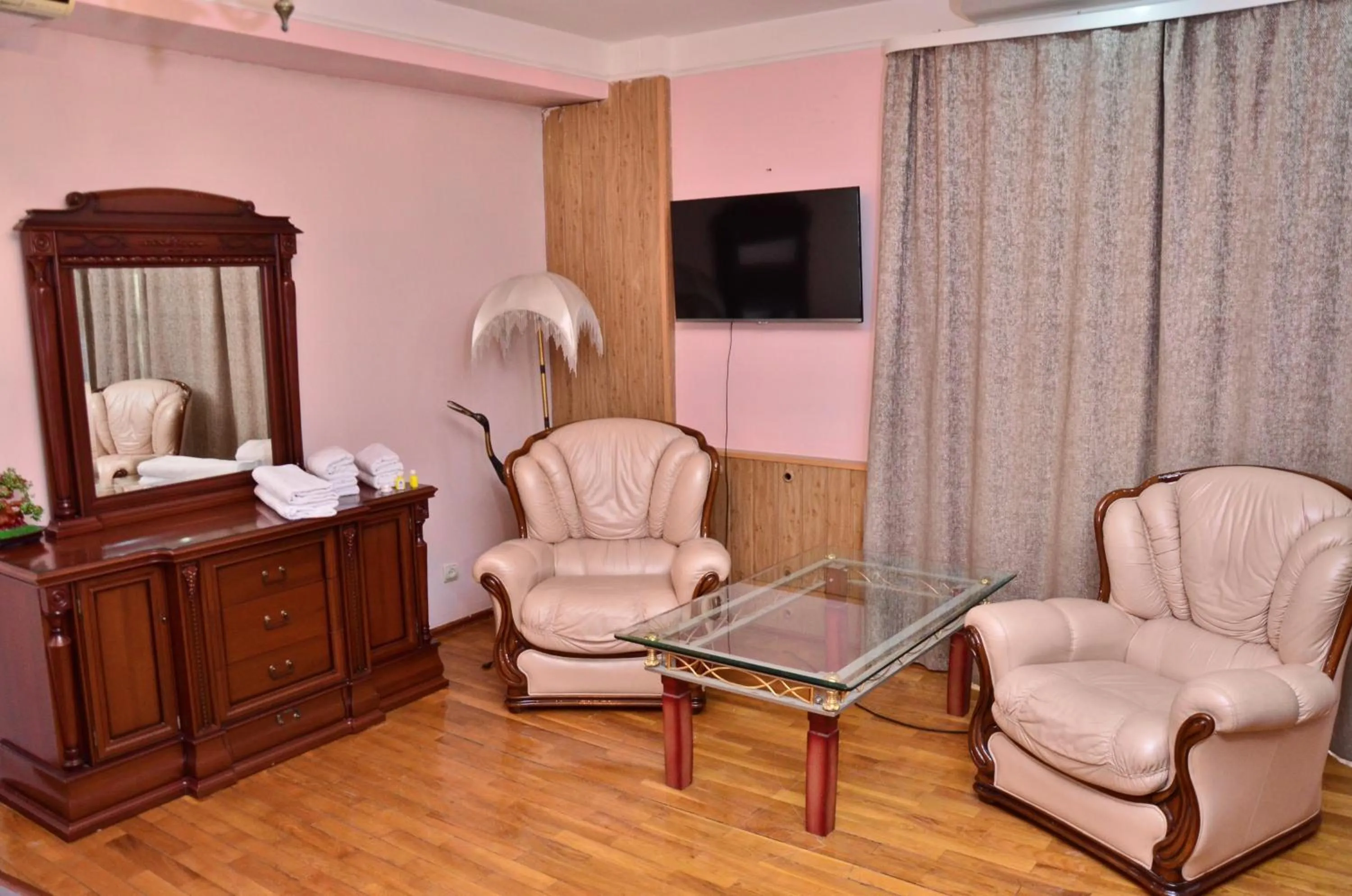 TV and multimedia in Karvan-N