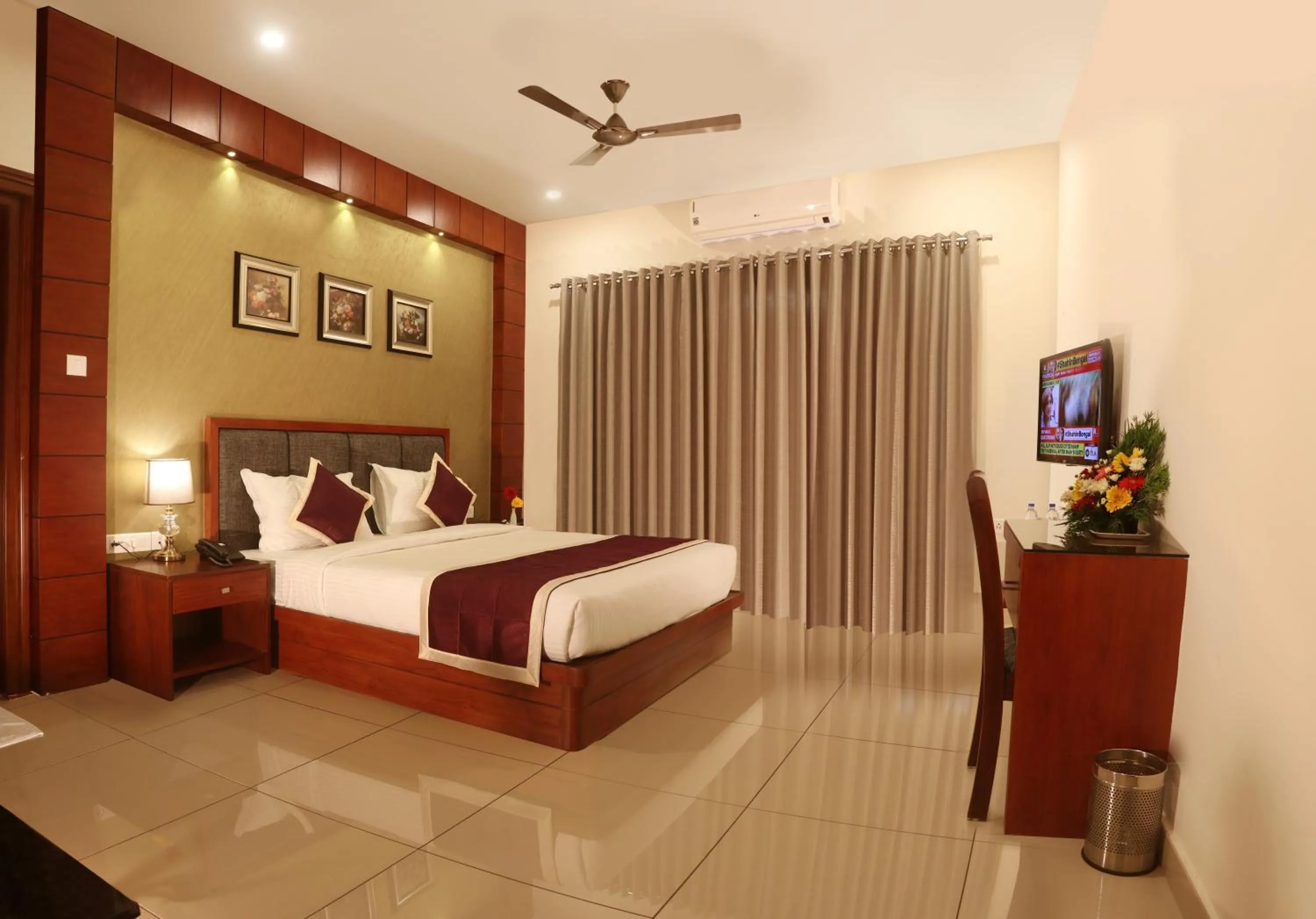 Bedroom, Bed in Bhasuri Inn Guruvayoor
