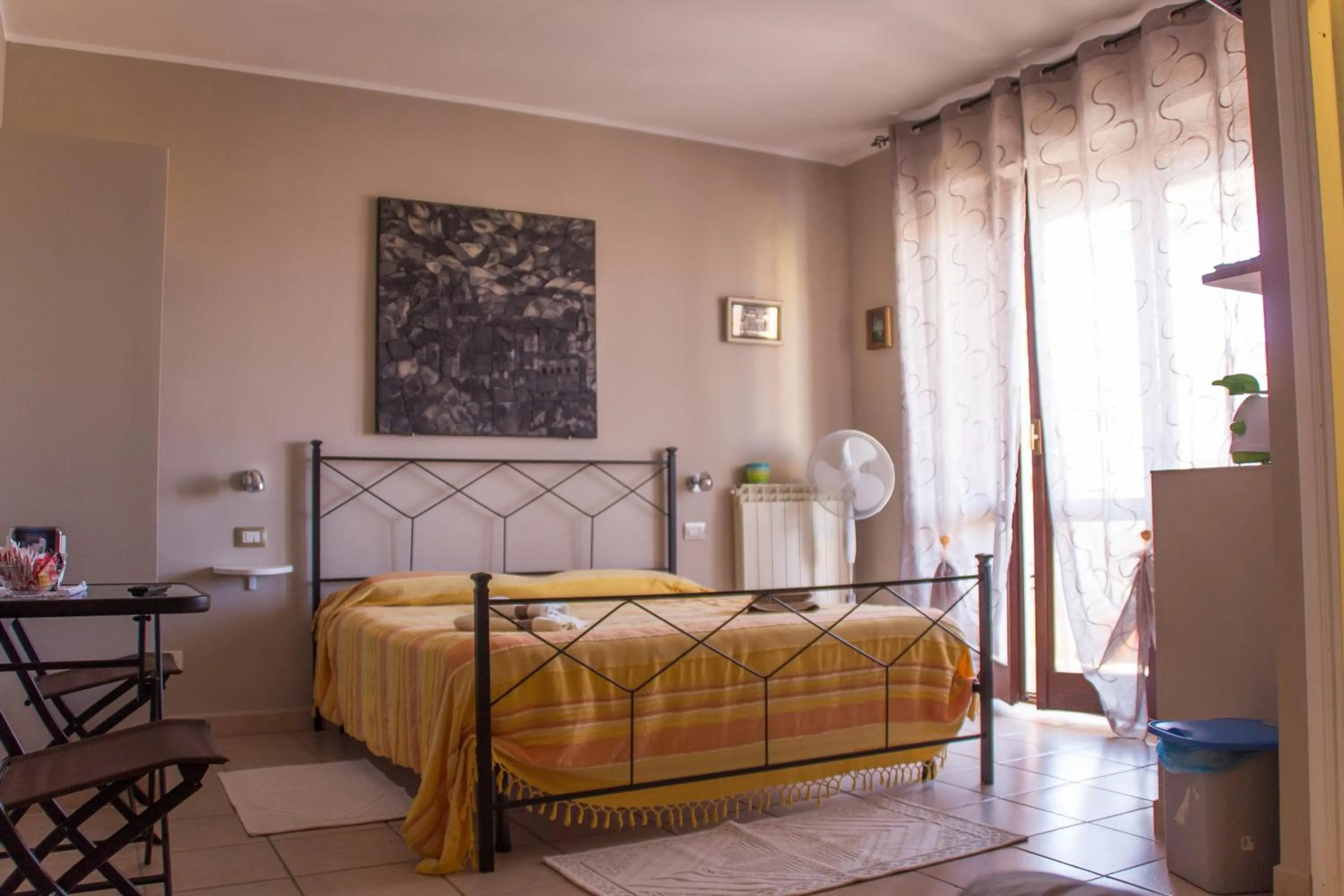 Photo of the whole room, Bed in White Beach