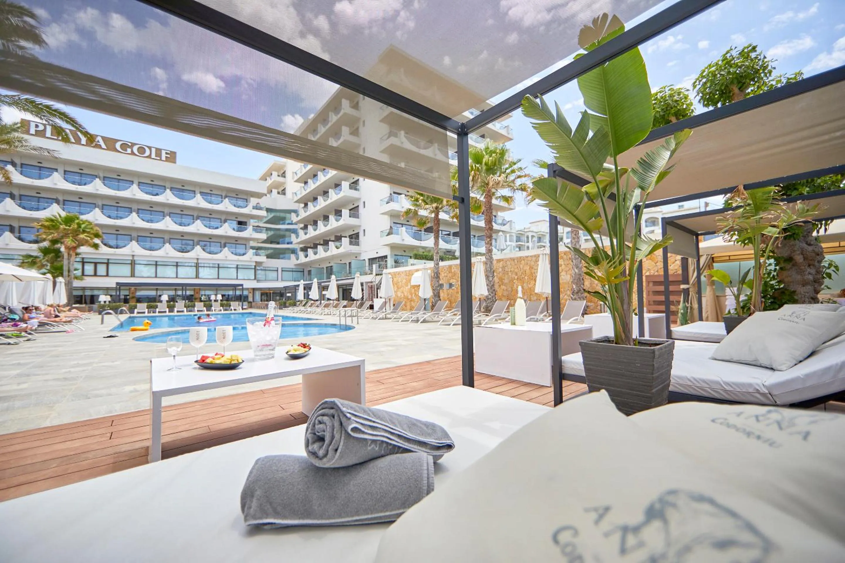 Swimming pool in Hotel Playa Golf - Adults Only