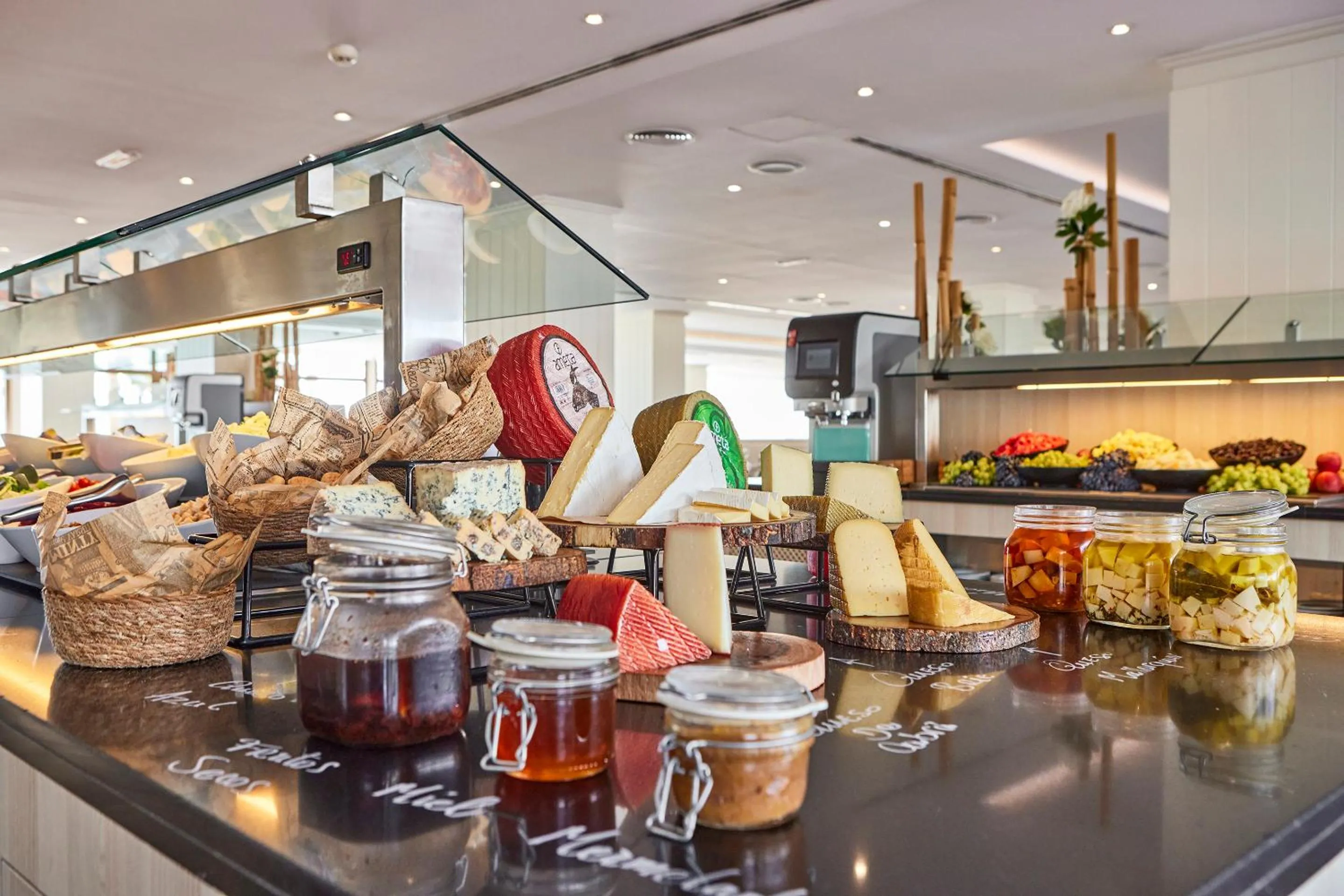 Restaurant/places to eat in Hotel Playa Golf - Adults Only