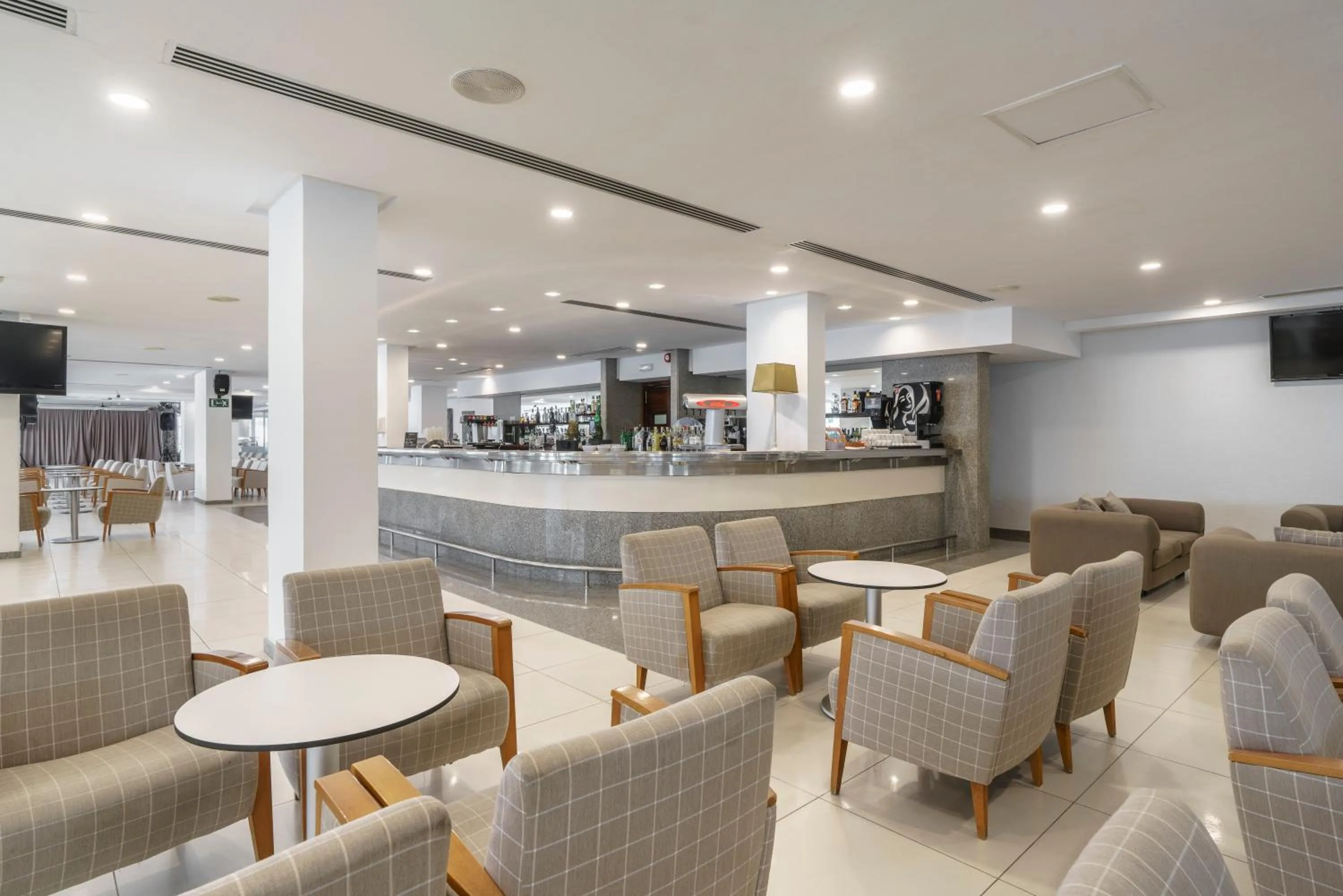 Communal lounge/ TV room in Alua Gran Camp de Mar