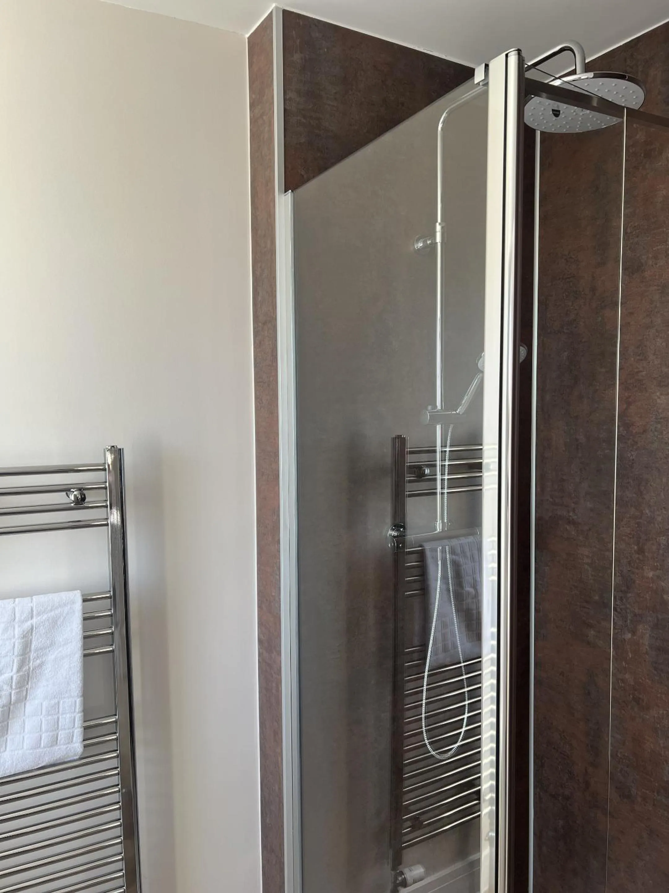 Bathroom in Tuckers Inn