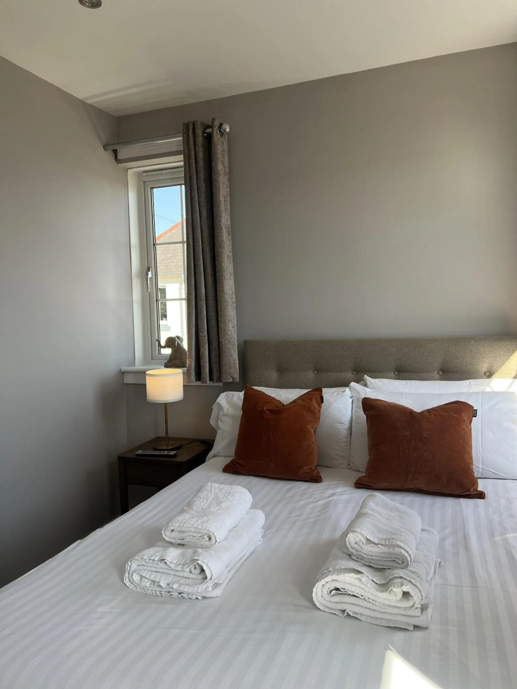 Bedroom, Bed in Tuckers Inn