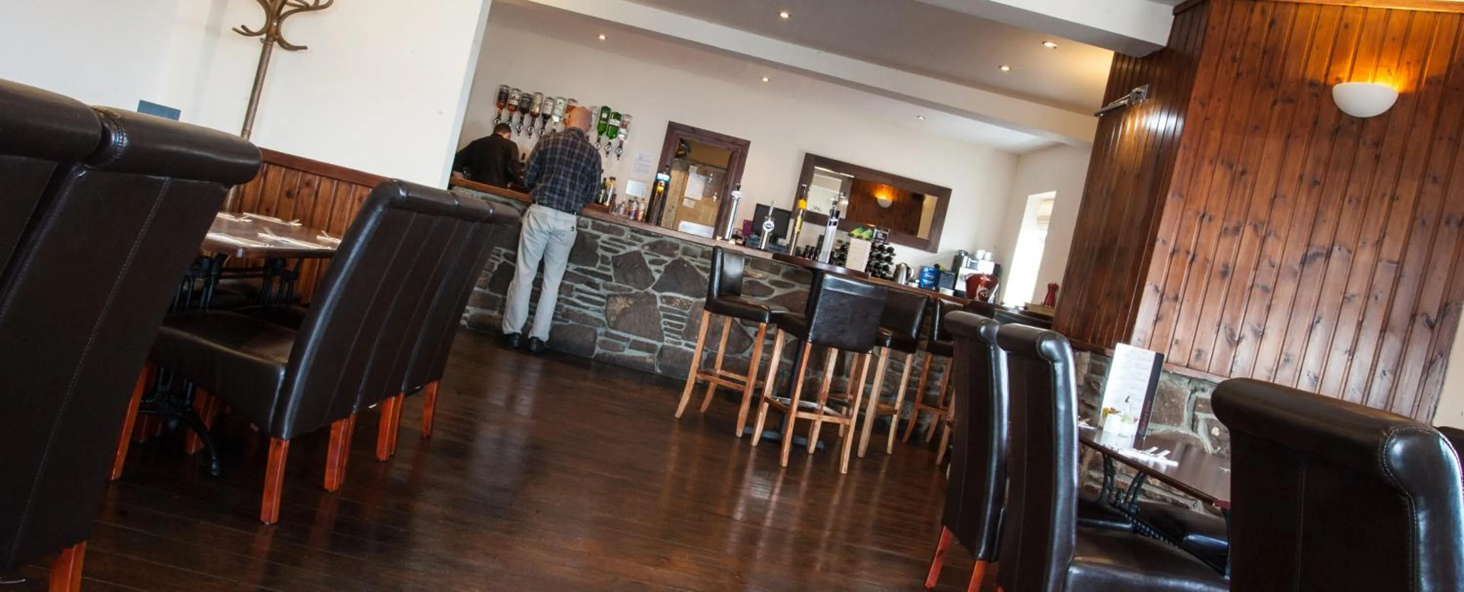 Lounge or bar in Tuckers Inn