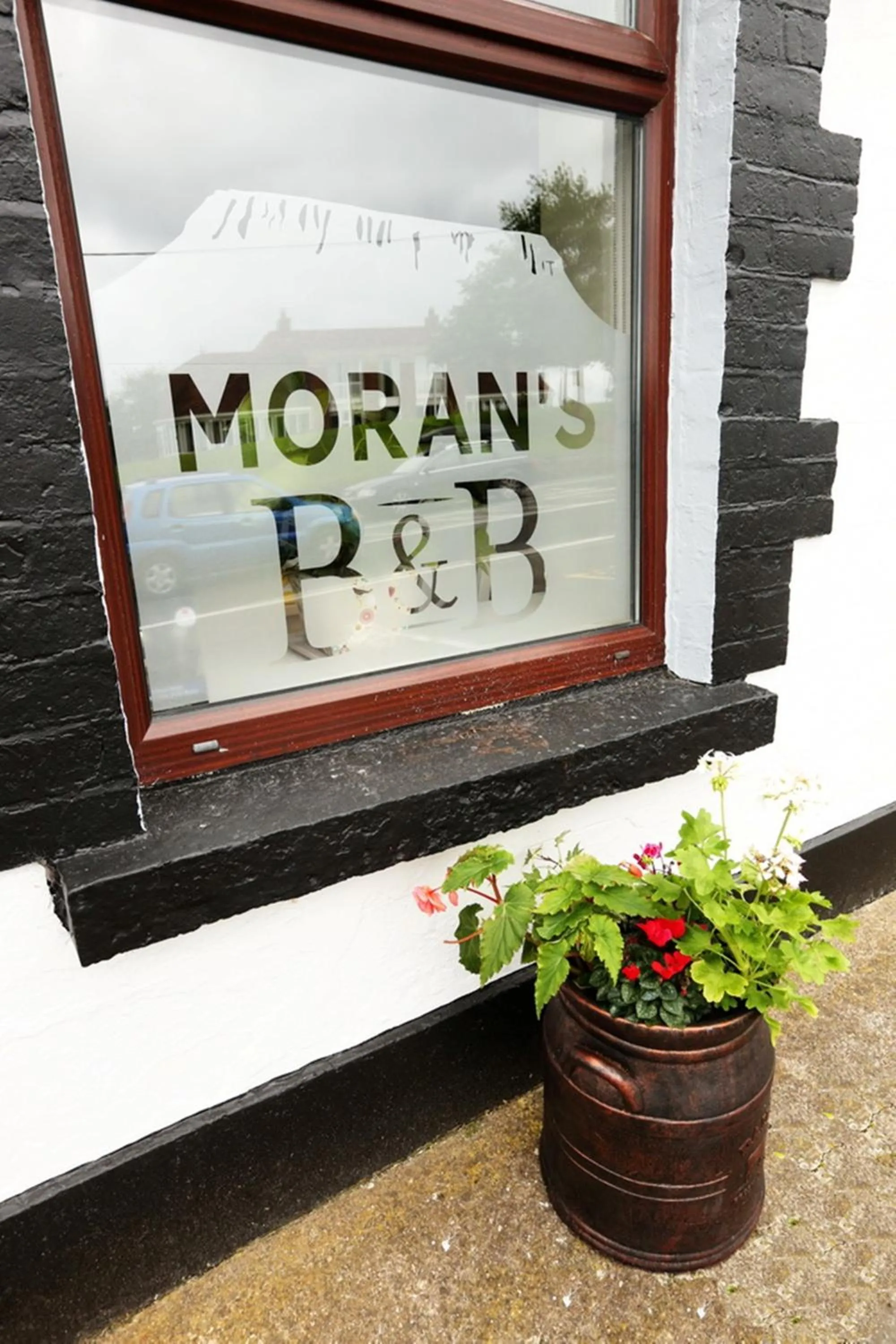 Facade/entrance in Moran's Bar & B&B