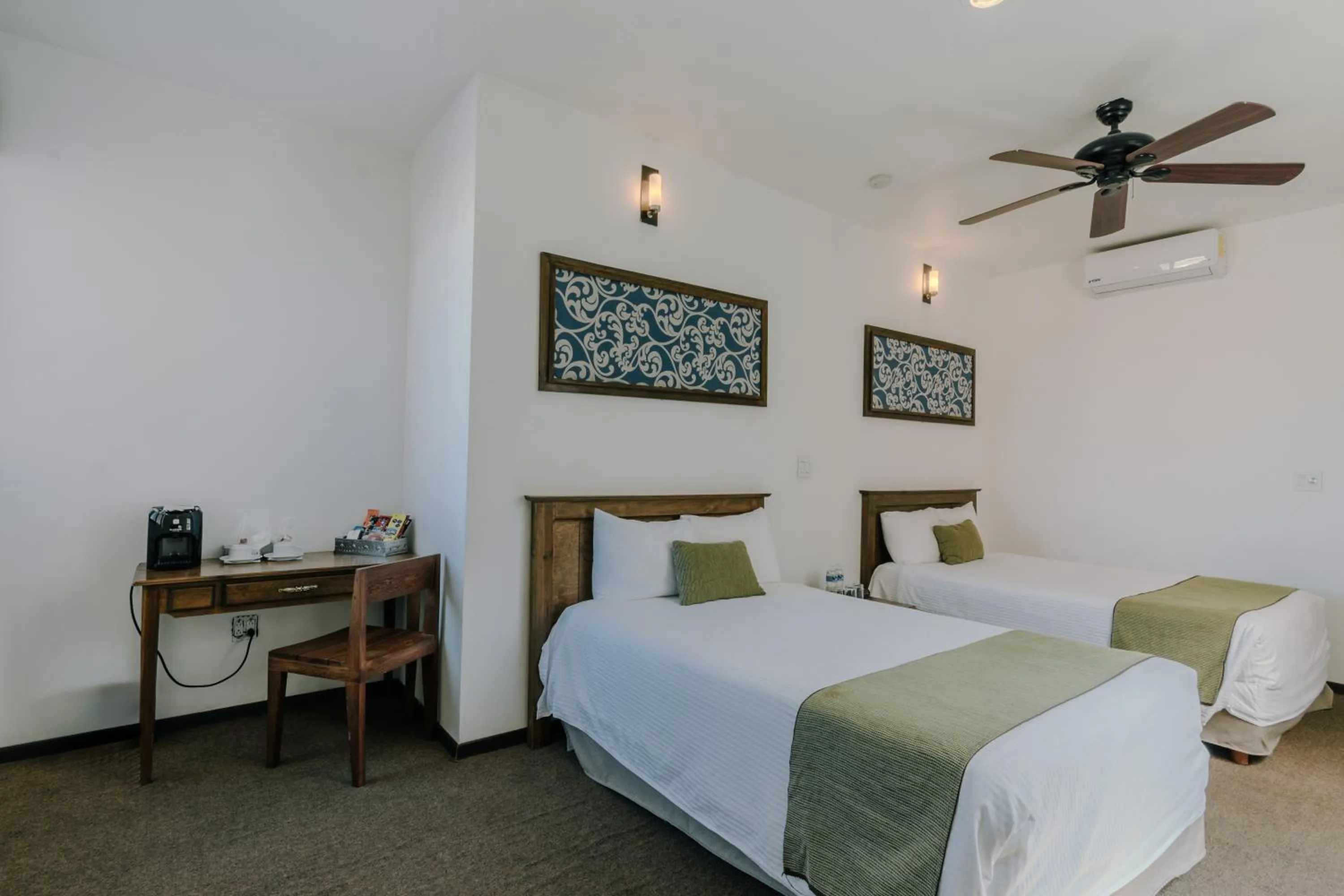 Photo of the whole room, Bed in Hotel La Estación