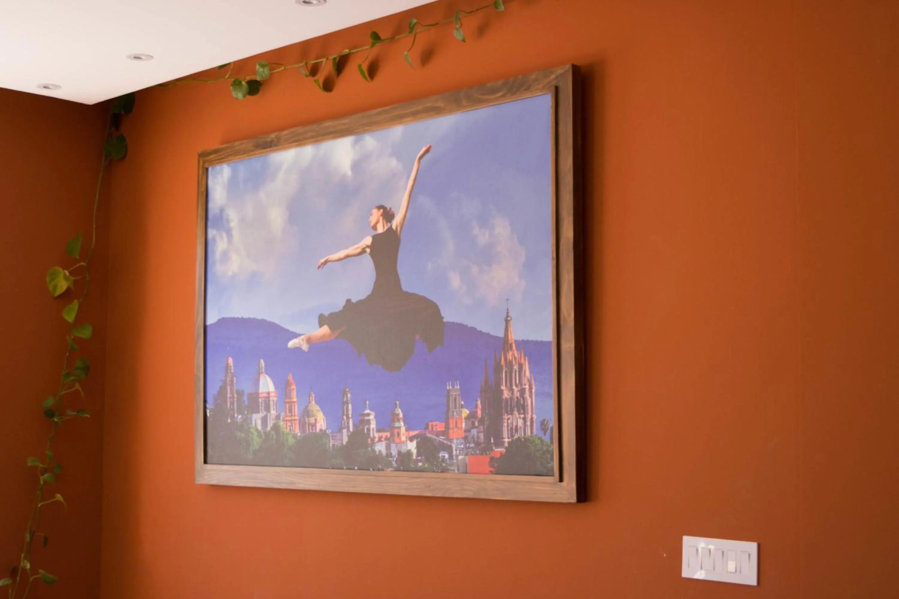 Decorative detail in Hotel La Estación