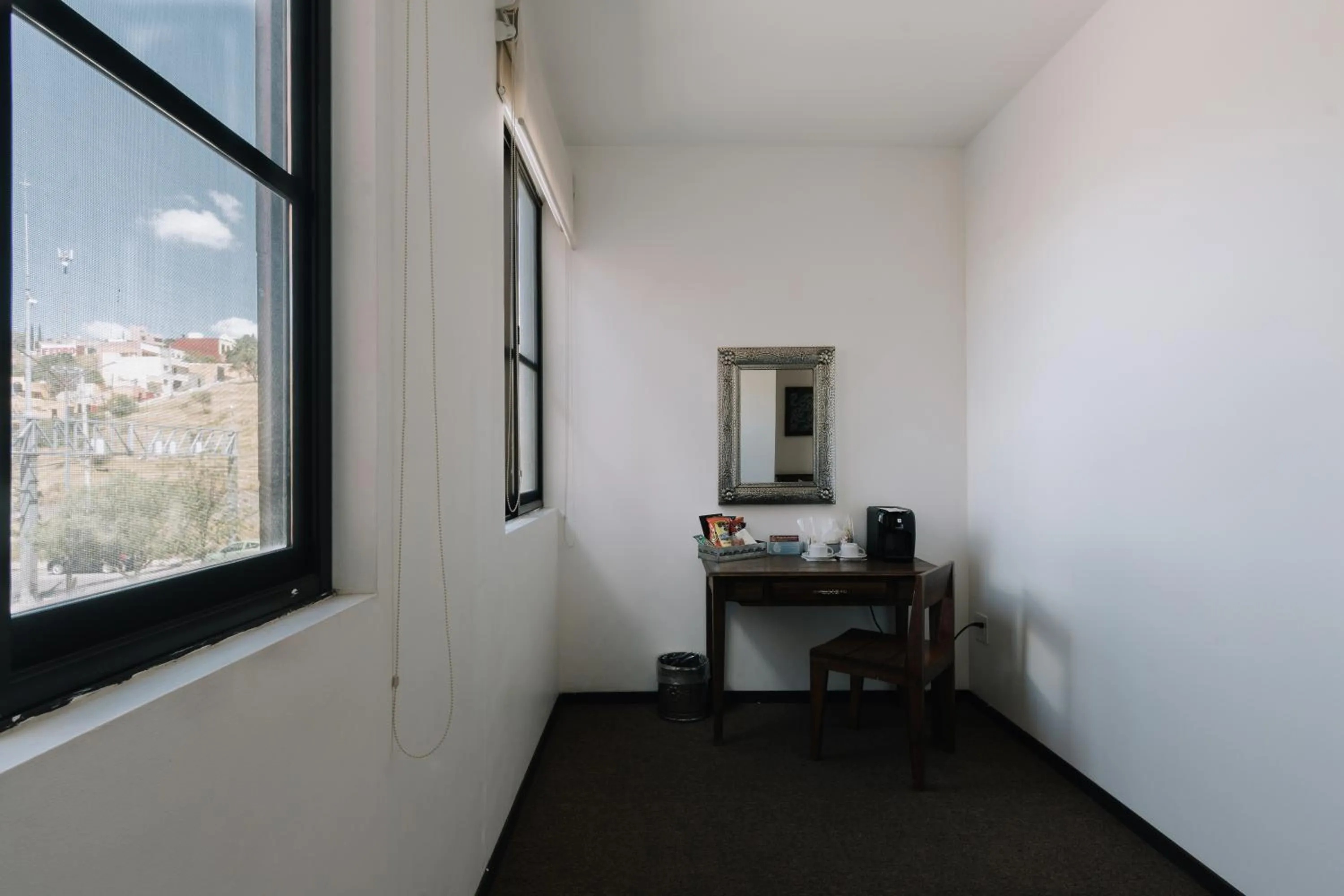 Photo of the whole room in Hotel La Estación