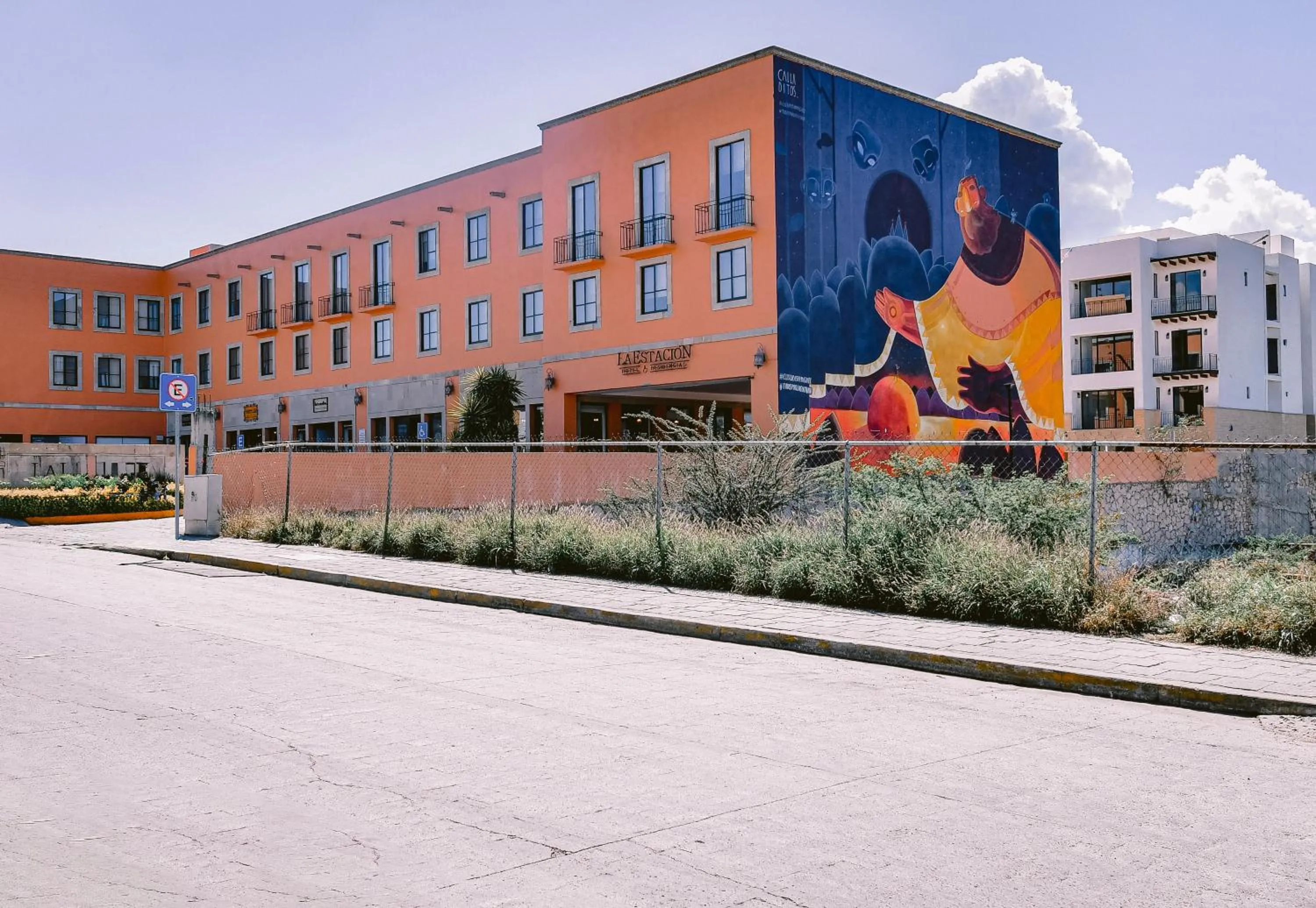 Property building in Hotel La Estación